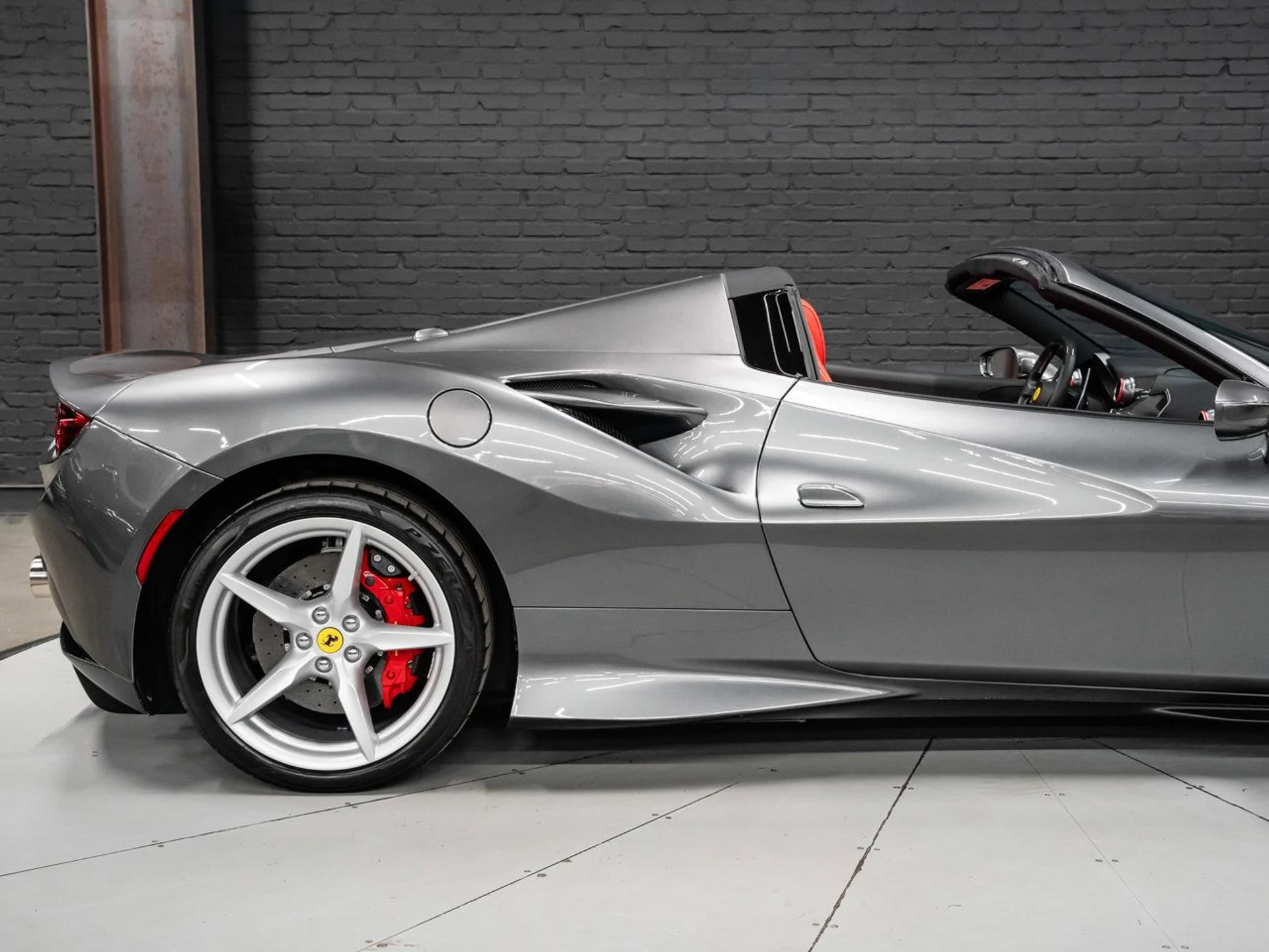 mph049_2855271854_ferrari_f8_spider_2021_3b5c934e0f