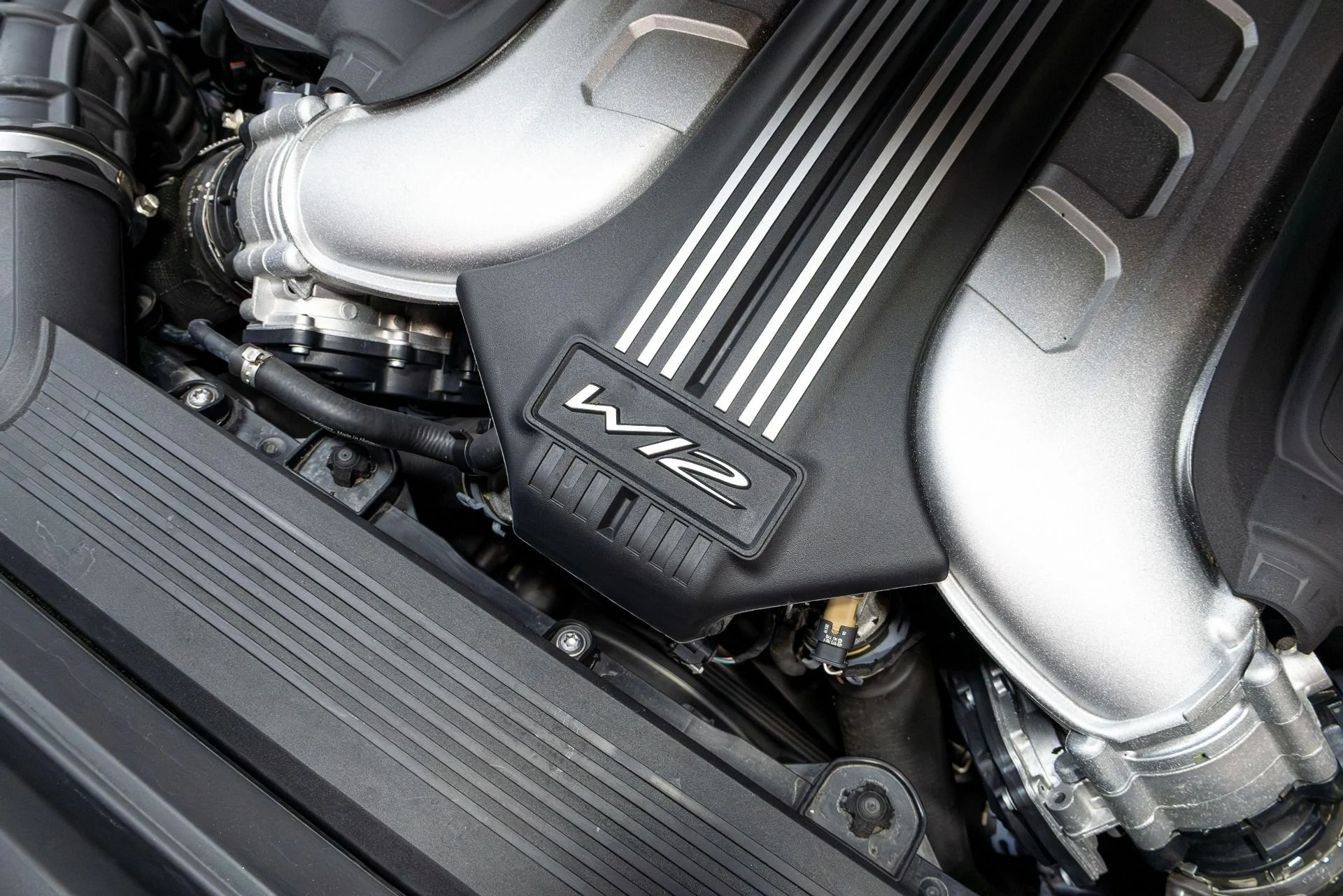 mph049_2869427819_Used_2020_Bentley_Flying_Spur_W12_First_Edition_1774462936_21fc043416