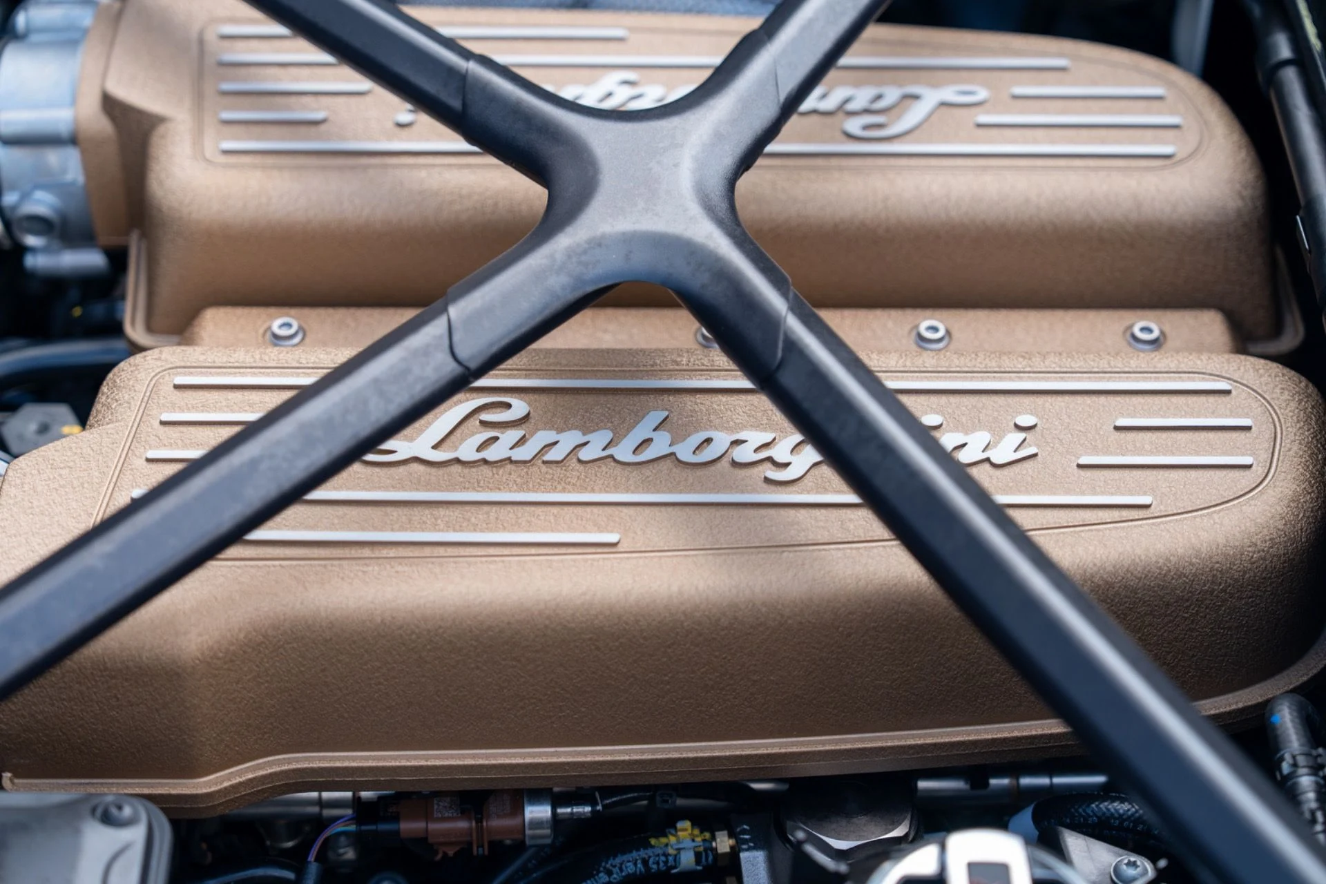 mph049_2876193633_Used_2021_Lamborghini_Huracan_STO_1787070218_d28f8df784