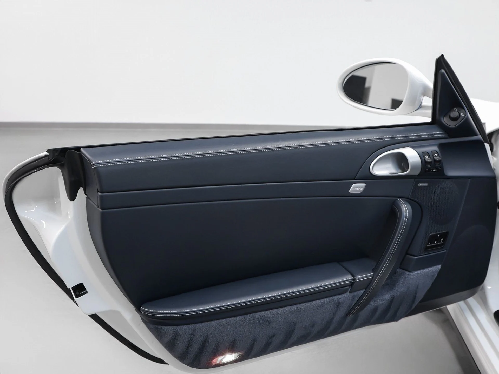 mph049_2886915977_50_d614f4f8ee