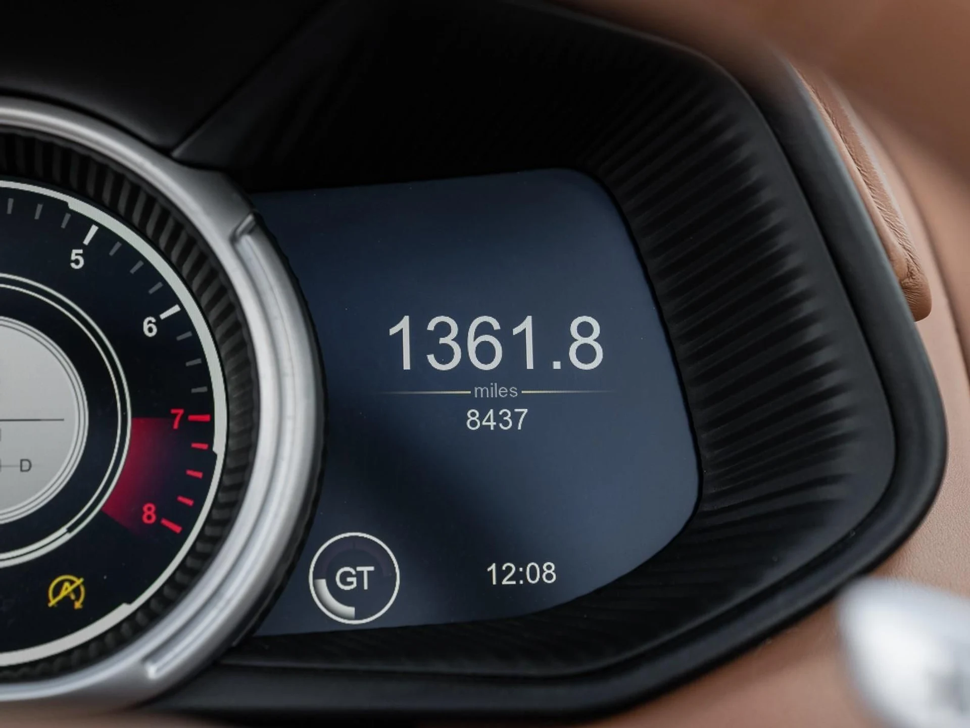 mph049_2898910980_Used_2019_Aston_Martin_DB_11_1760731558_6a86a2c752