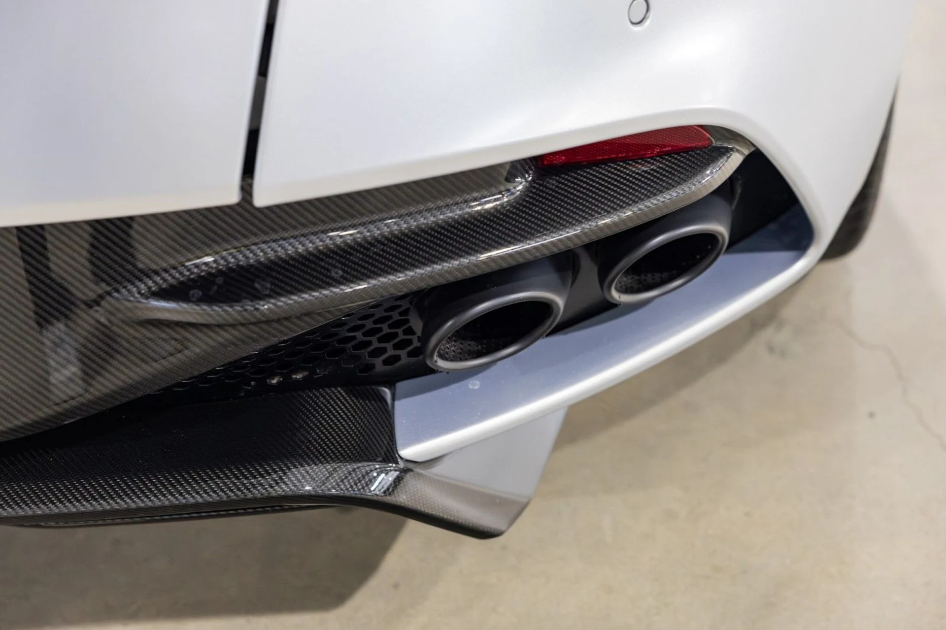 mph049_2925118722_2_A_611341d530