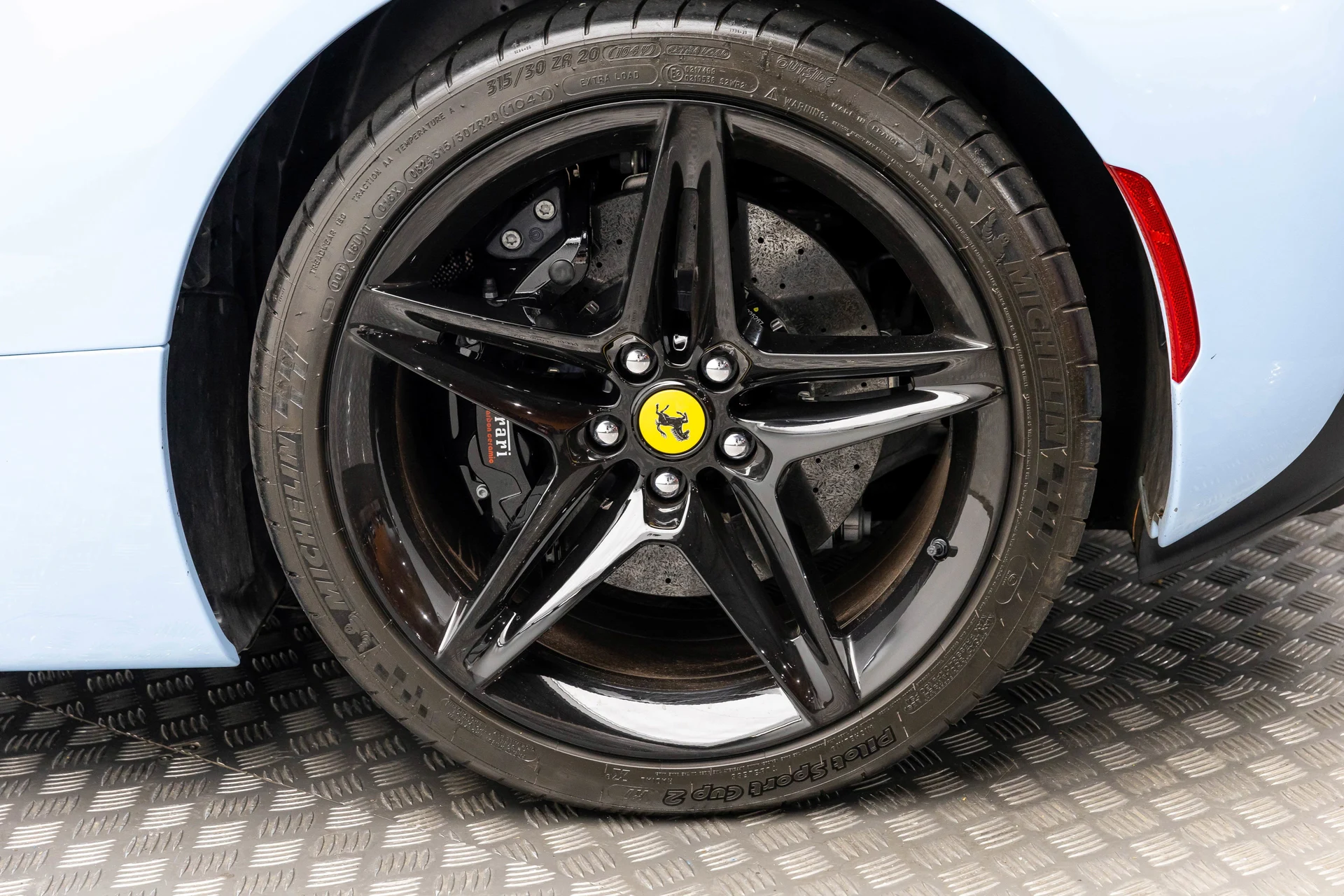 mph049_2938057329_530cbbefa26f498eae59e57ecf891444_146d609616