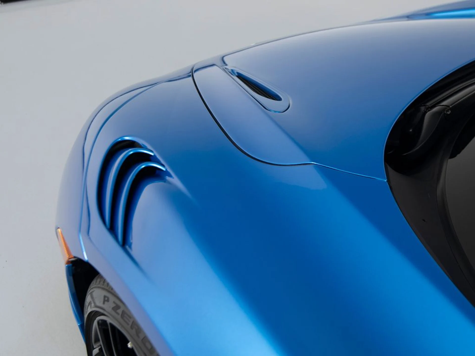 mph049_2938547679_1636907a920bca94425ce61db1737d32x_24b9572d37