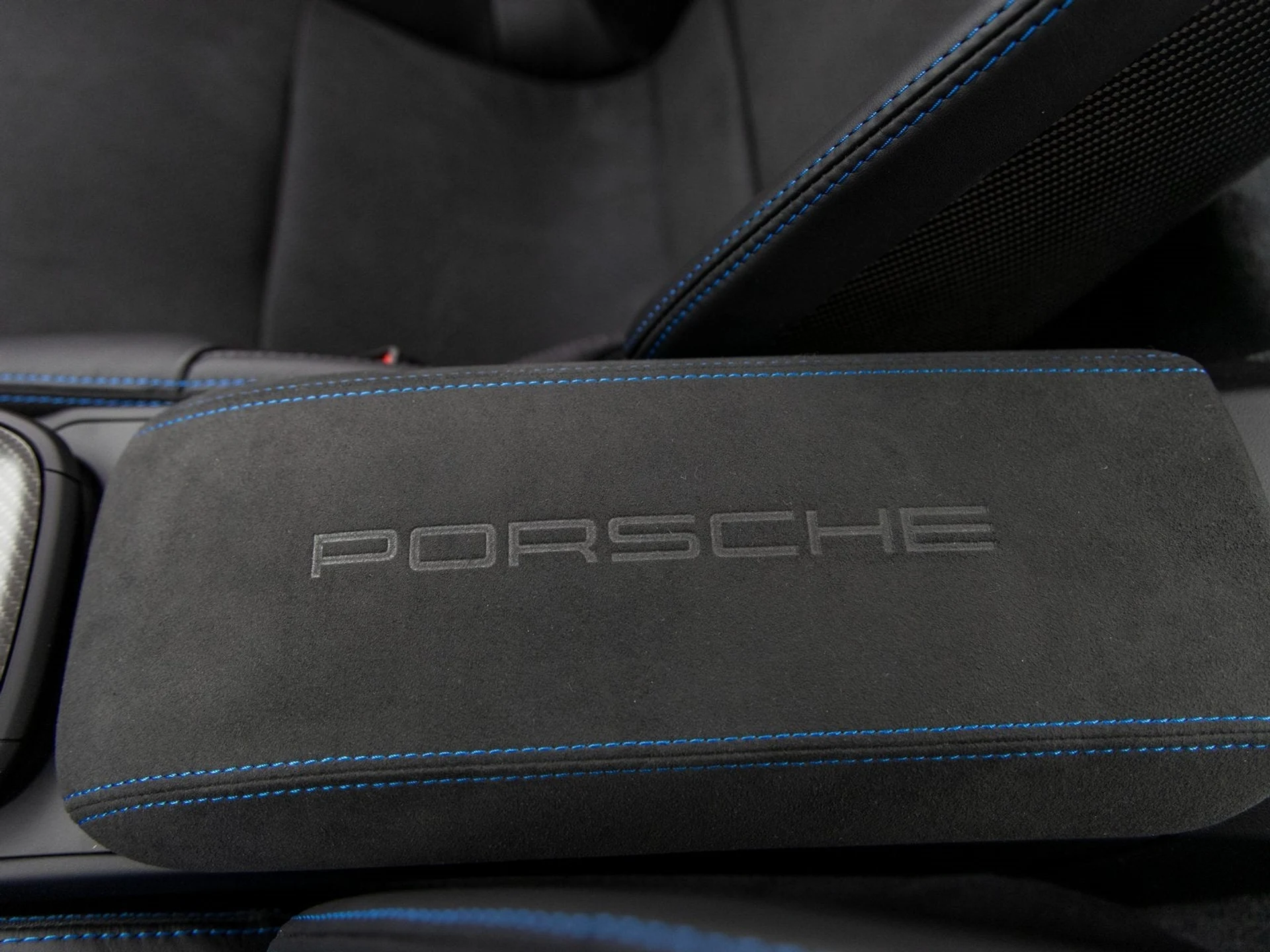 mph049_294595694_50_160e63e04c