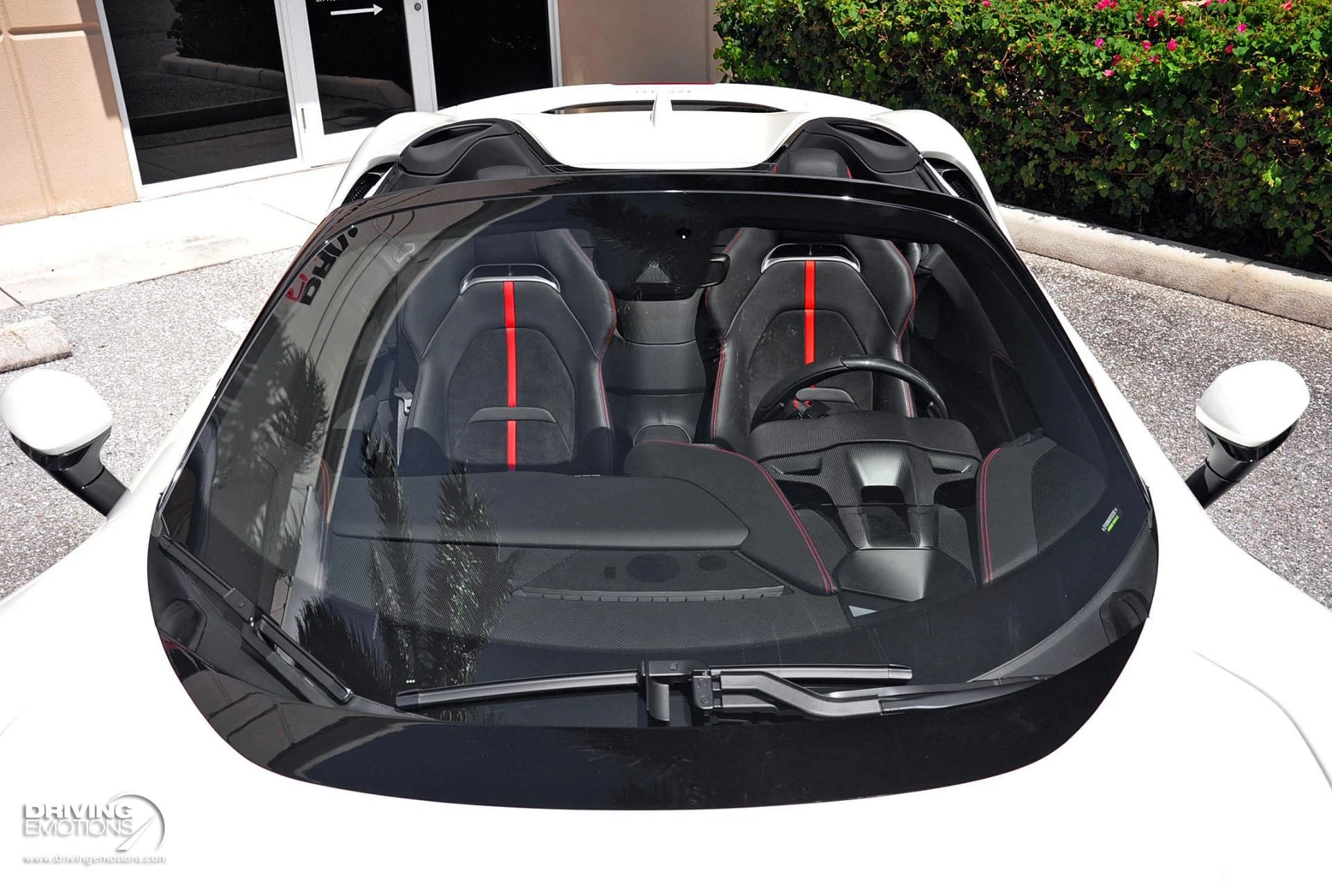 mph049_2954417975_859_p50_l_0a4692c2e4