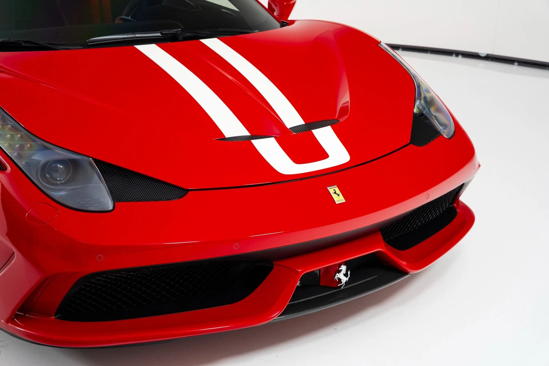 mph049_2961779745_Used_2015_Ferrari_458_Speciale_Aperta_1760034969_da22db1905
