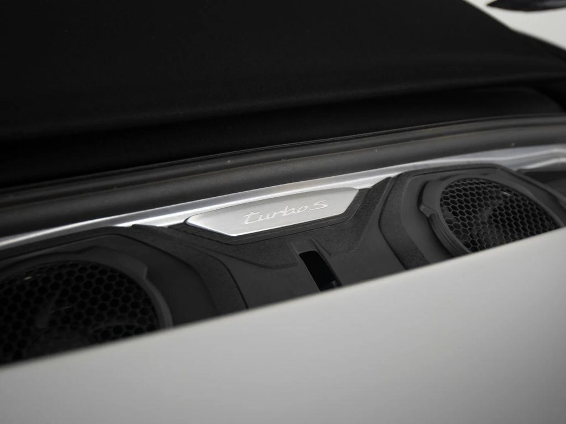 mph049_2963903557_l_I_Rz_O_Nr_Sqi_p_JC_6yj_Iu_S73z_K8j_A_4ffee846ed