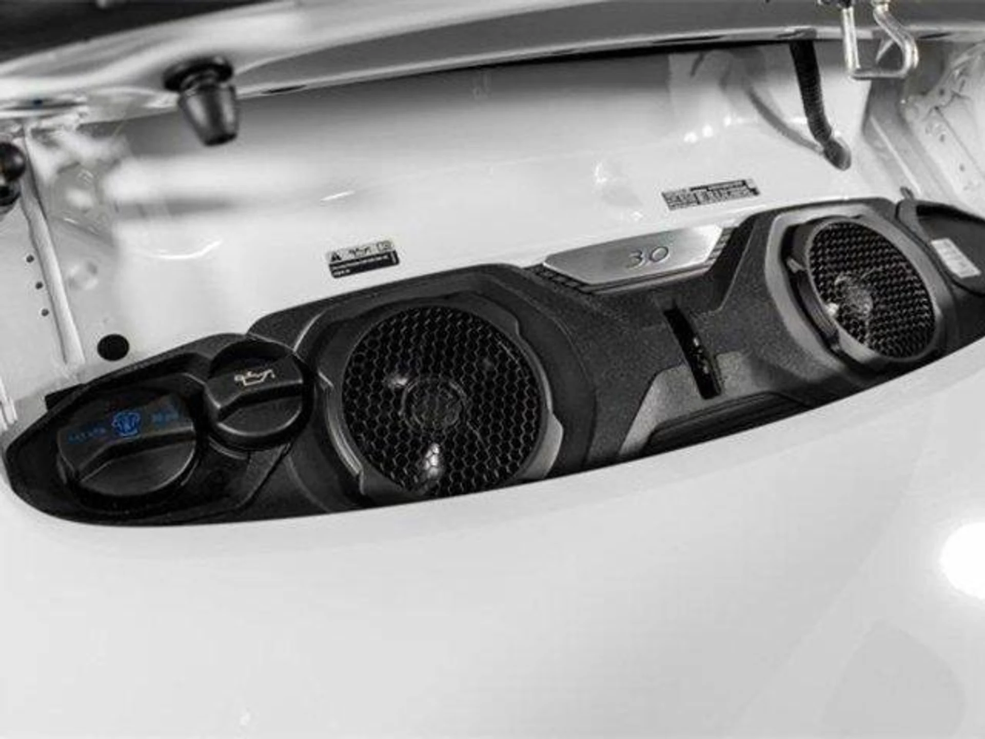 mph049_2980592035_d6any4yev2wza_QJX_Hk_B5f5_V8_Ito_9702fec4a1