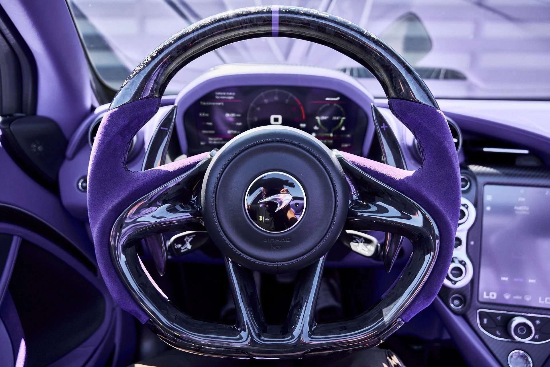 mph049_298249130_Used_2022_Mc_Laren_765_LT_Base_1779412648_15debf6fc9