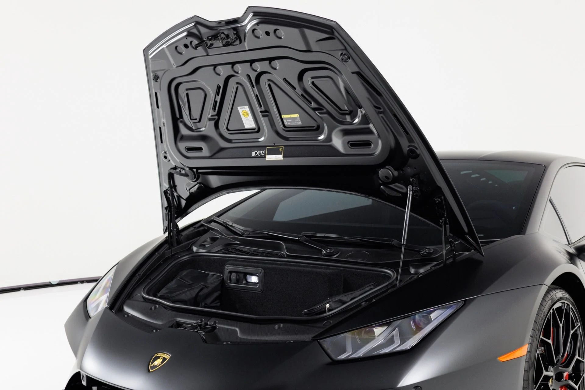 mph049_2983778895_Used_2023_Lamborghini_Huracan_EVO_1790005633_6c0a7eb24e