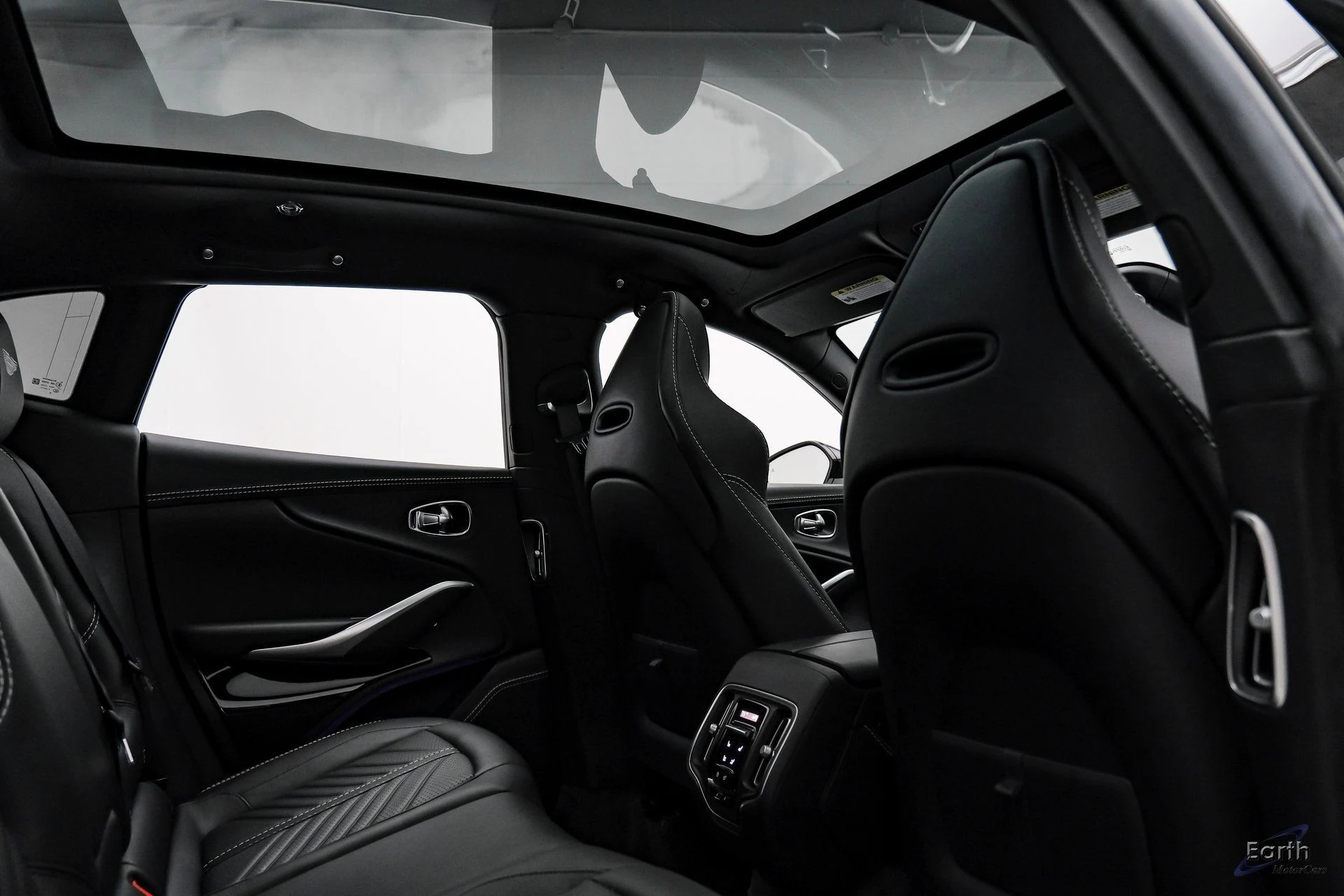 mph049_2991526685_10a3df8b9bd5027be53f821100269f85x_6e3f7fd43d