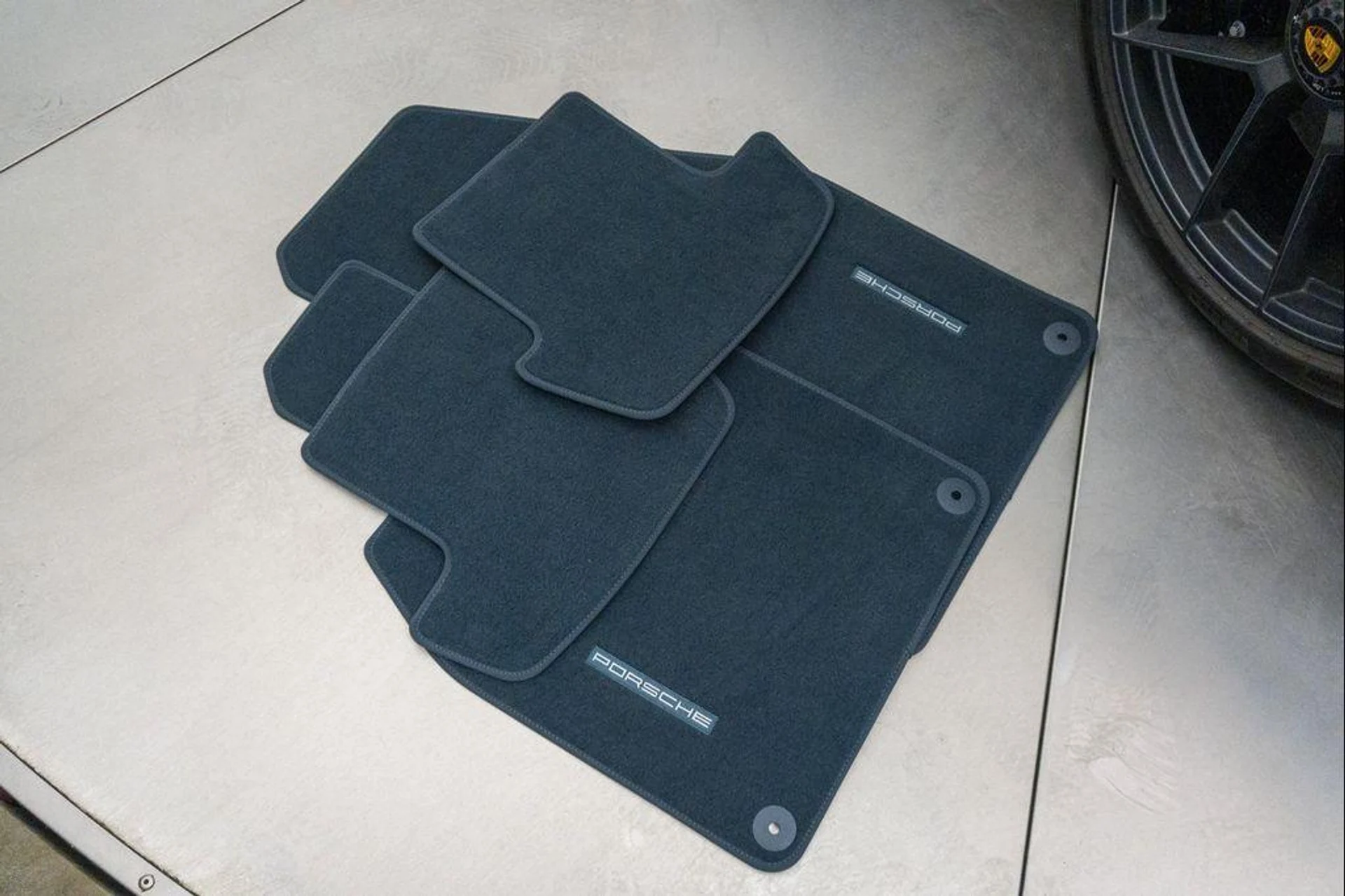 mph049_3003529560_4y_Ua_Ix_EWY_9_Y_Yx0_Cx_W9_K6_ZTP_Pdrg_d44400a284