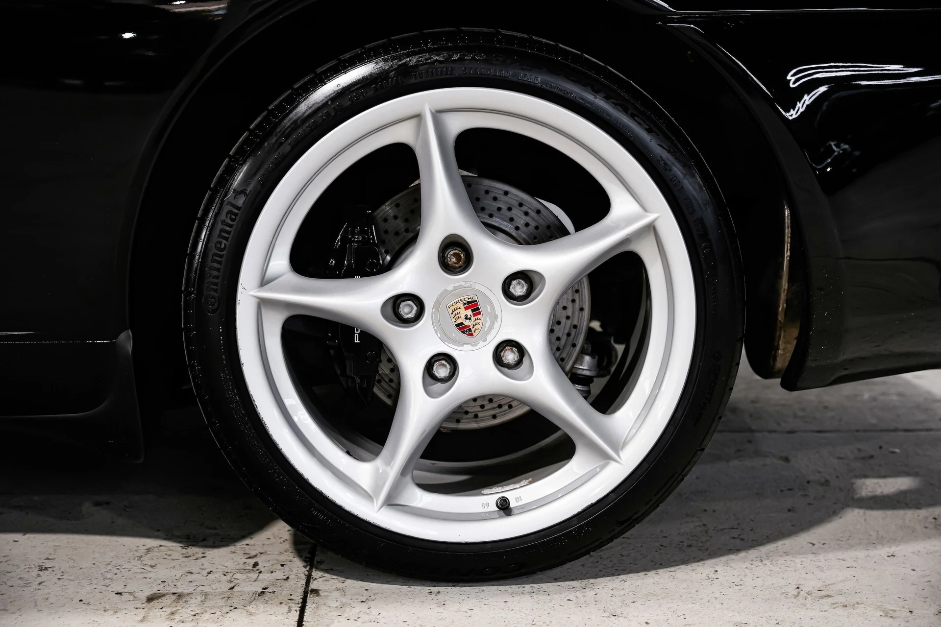 mph049_3016102182_2e81e059565bd339e753bd84c3046e4cx_c4062129ec