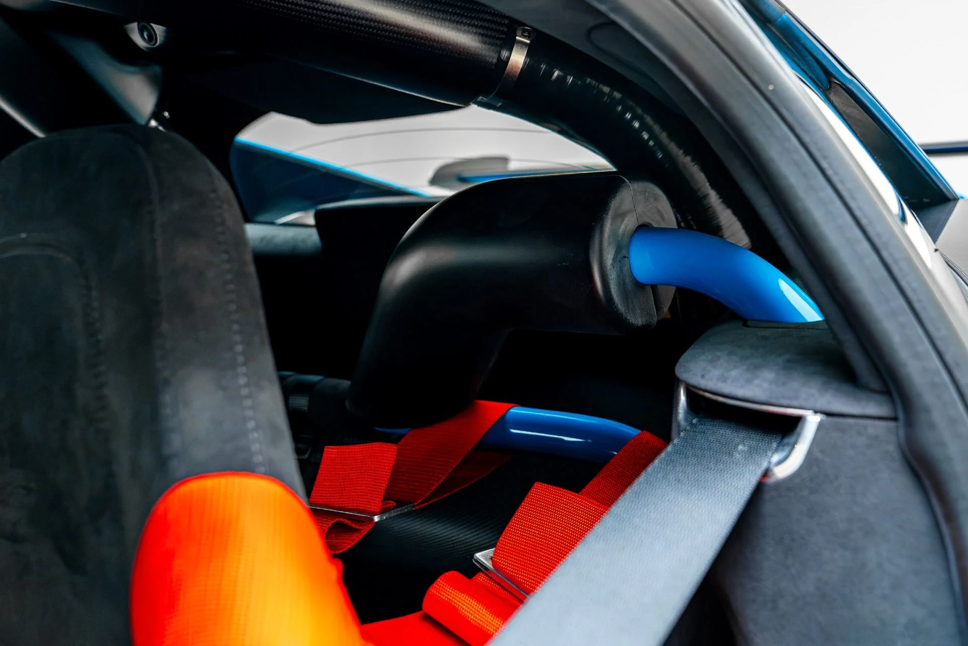 mph049_3020621546_Used_2018_Mc_Laren_MSO_X_1785823816_8d1d494231