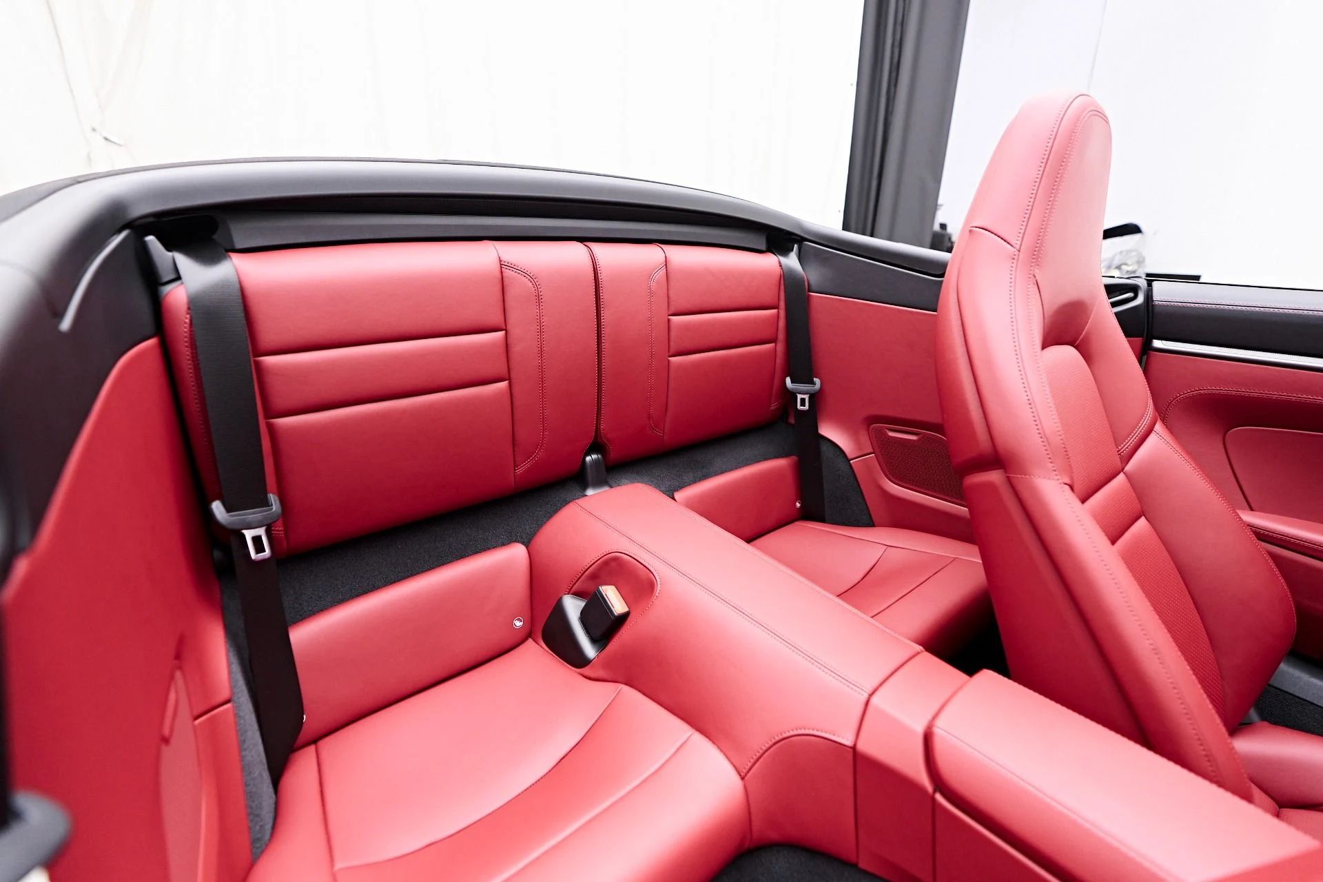 mph049_3025850881_Used_2022_Porsche_911_Carrera_S_1759192891_f71092b887