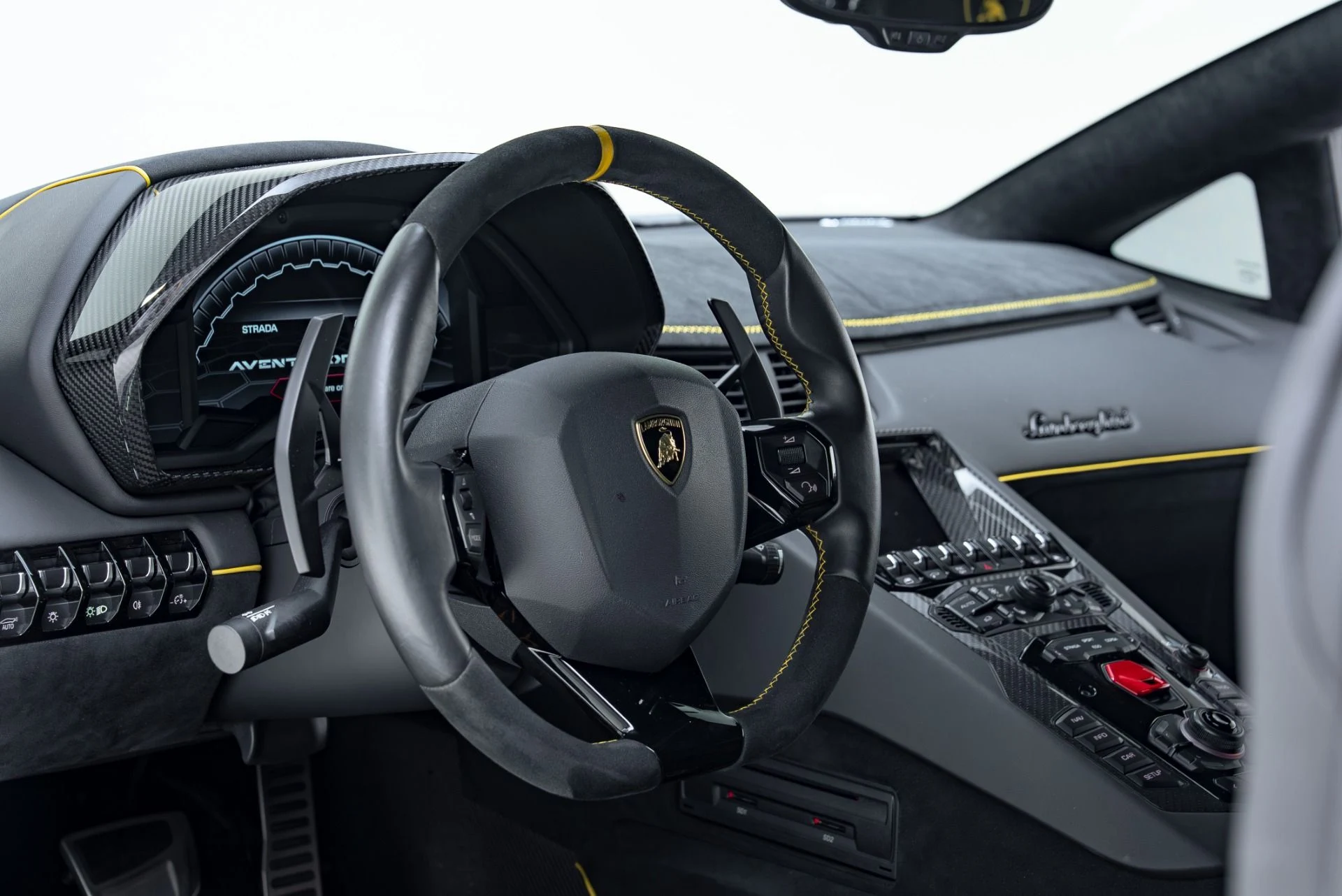 mph049_3038770361_Used_2021_Lamborghini_Aventador_LP_770_4_SVJ_1776372255_34e244b45a