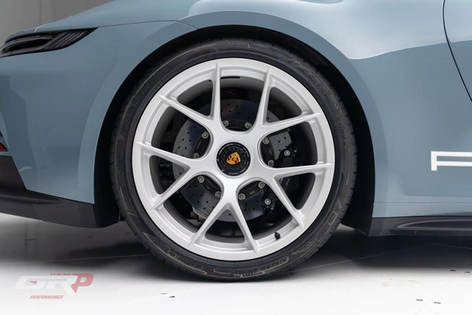 mph049_3045163870_BA_47957_F_BA_4_A_4_A35_95_DF_6_FC_040925334_72beb6394a