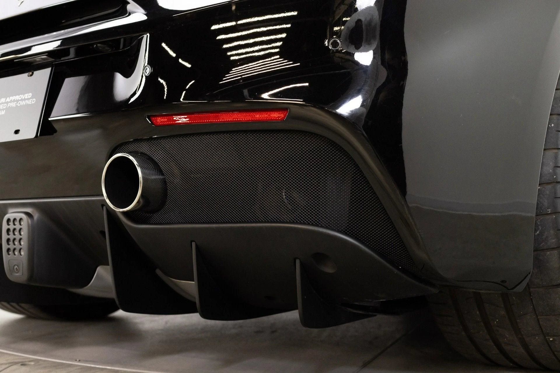 mph049_3049742687_Used_2017_Ferrari_488_Spider_1777367854_aa78558e5b