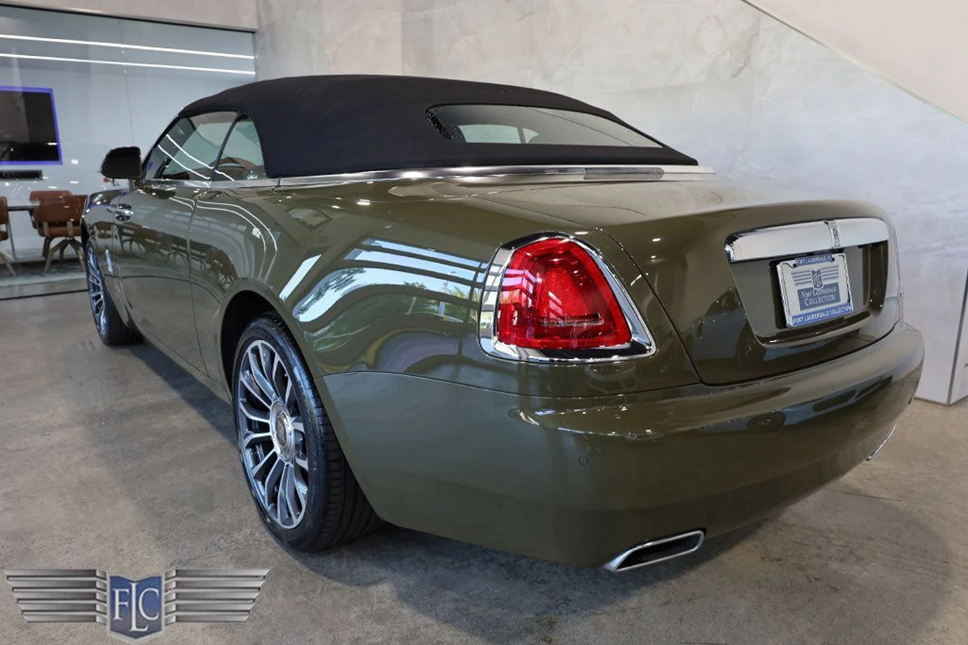 mph049_3083660995_used_2021_rolls_royce_dawn_convertible_9689_23009297_50_1024_380d44e1cb