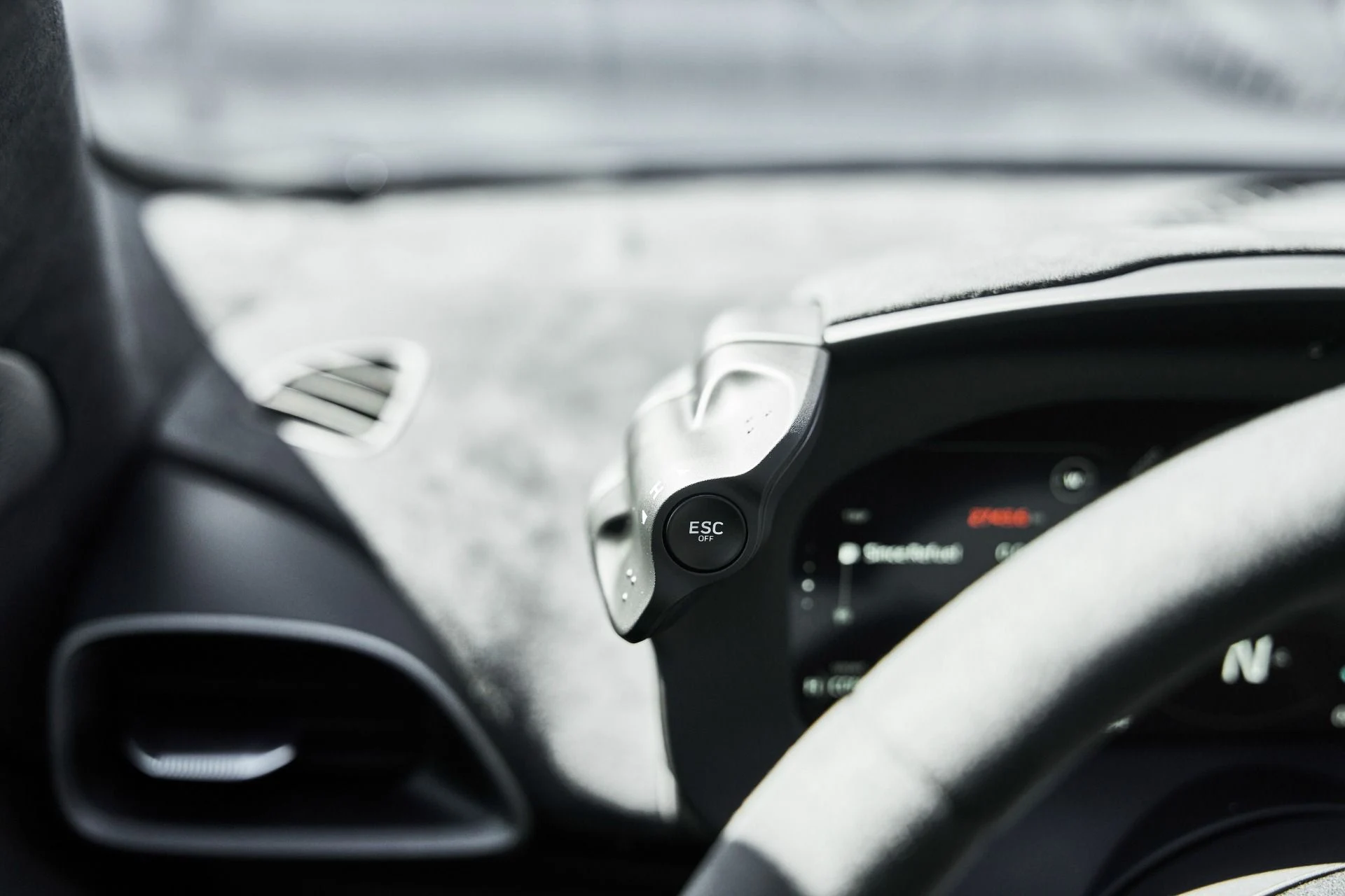 mph049_308428865_Used_2024_Mc_Laren_Artura_1774742269_c113747f46