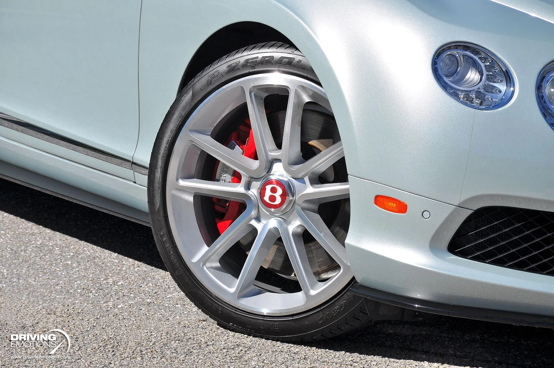 mph049_3086933106_886_p50_l_1d96f574c9