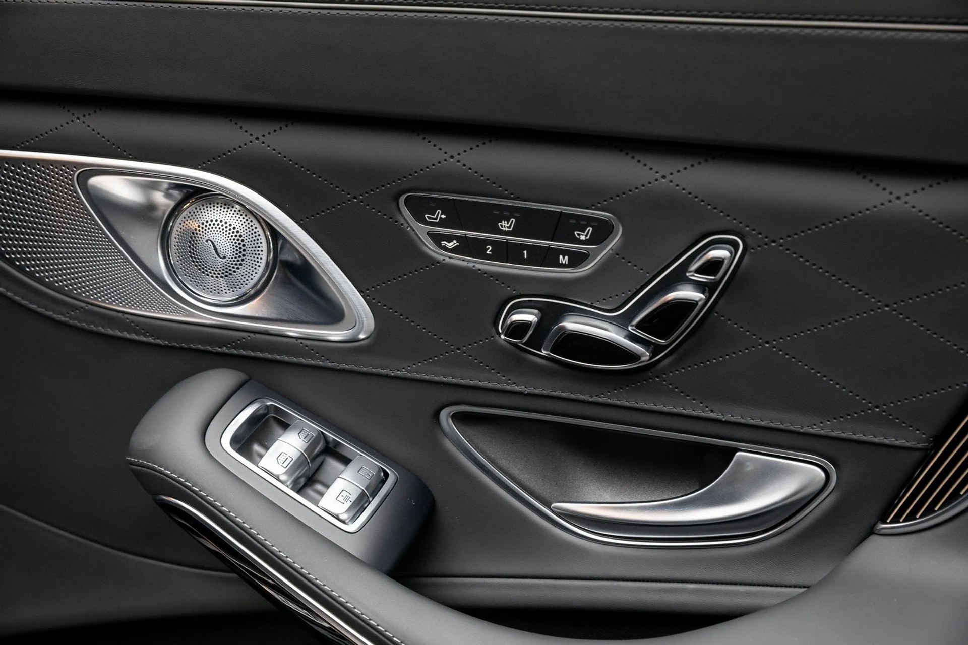 mph049_3136700886_50_894d3f140b