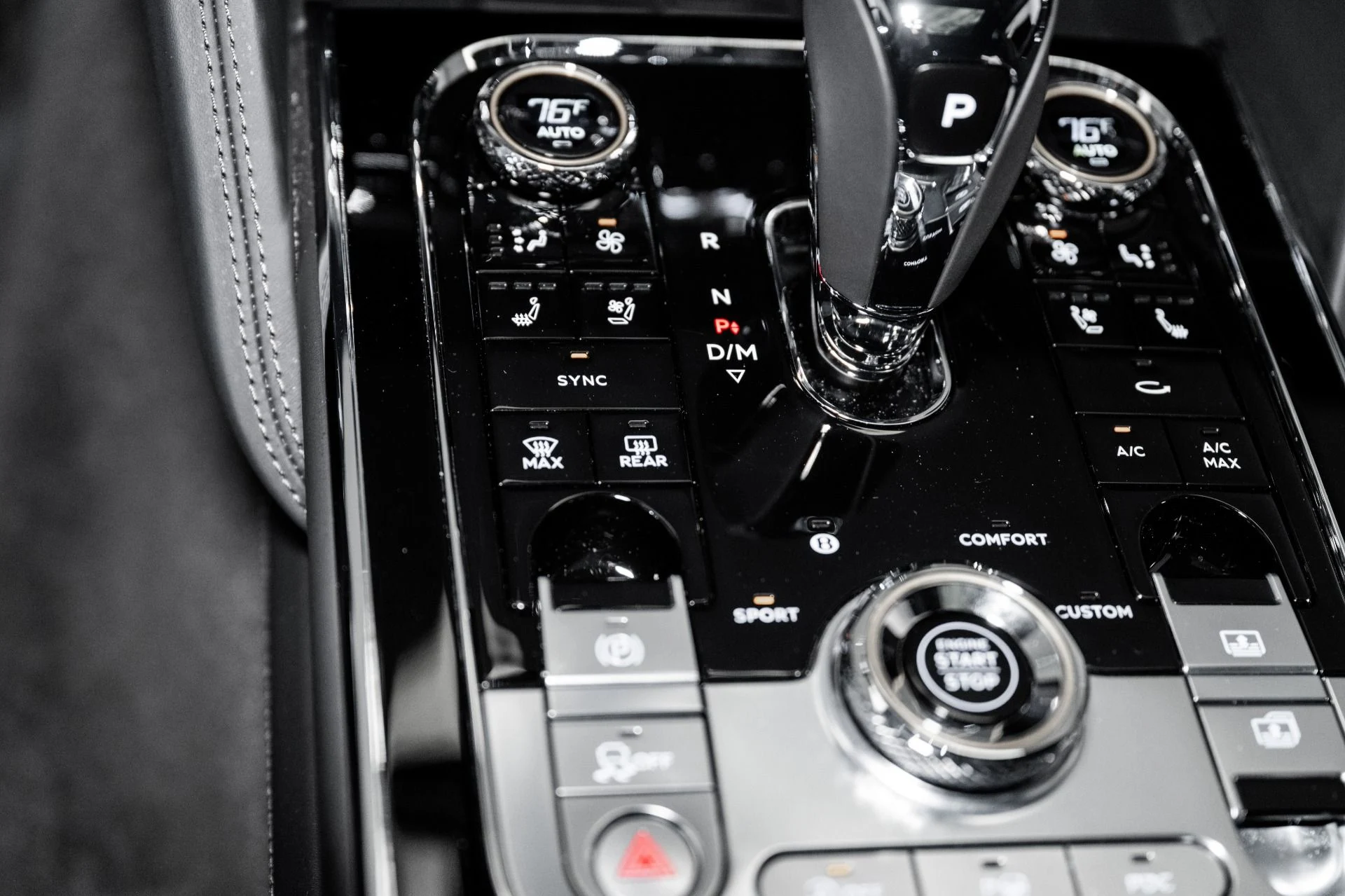 mph049_3138094752_Used_2024_Bentley_Flying_Spur_Speed_1741190012_42f92a9bcd