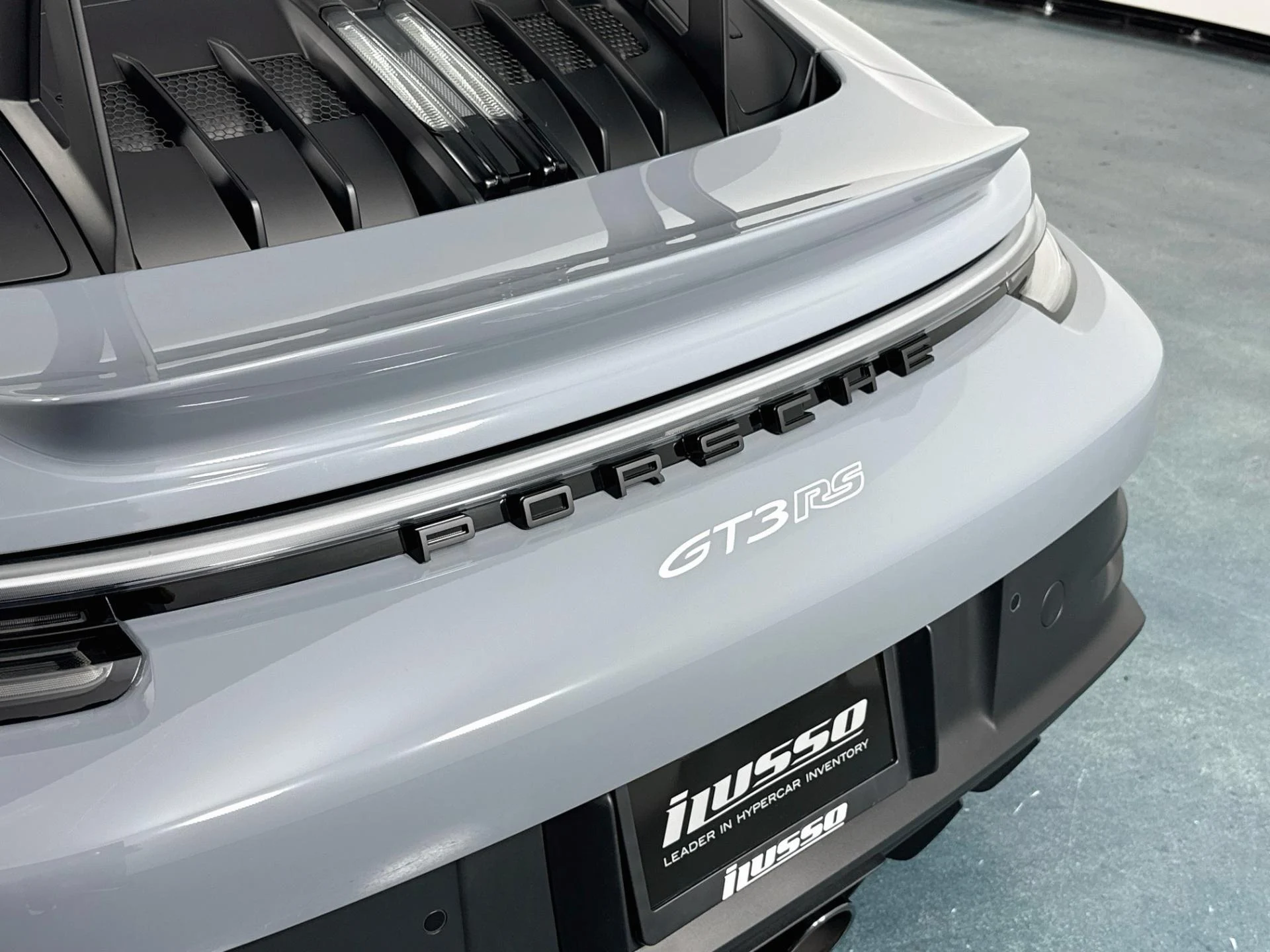 mph049_313866436_Used_2025_Porsche_911_GT_3_RS_1786072474_55ba715e54