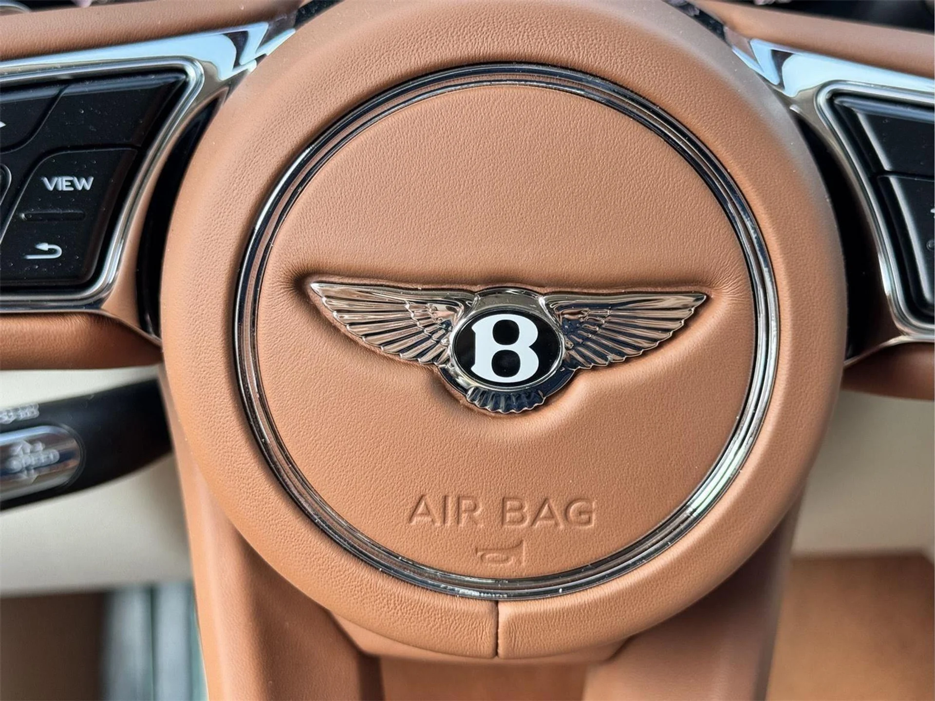 mph049_3140841785_79b51bc21644f5f3023a745928e2781f_ccebf08bfc