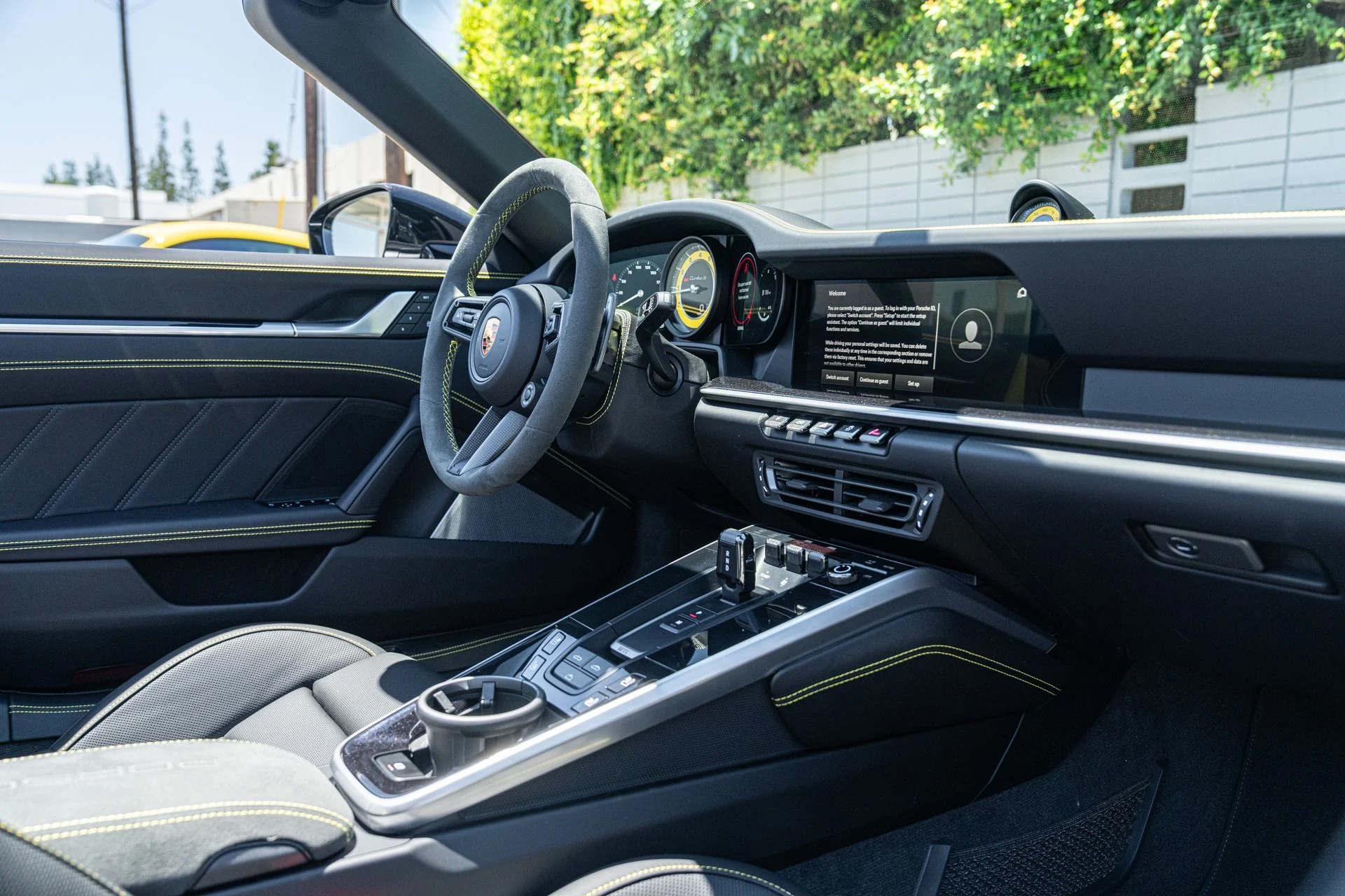 mph049_317669414_Used_2025_Porsche_911_Turbo_S_1753733837_625aaa5238