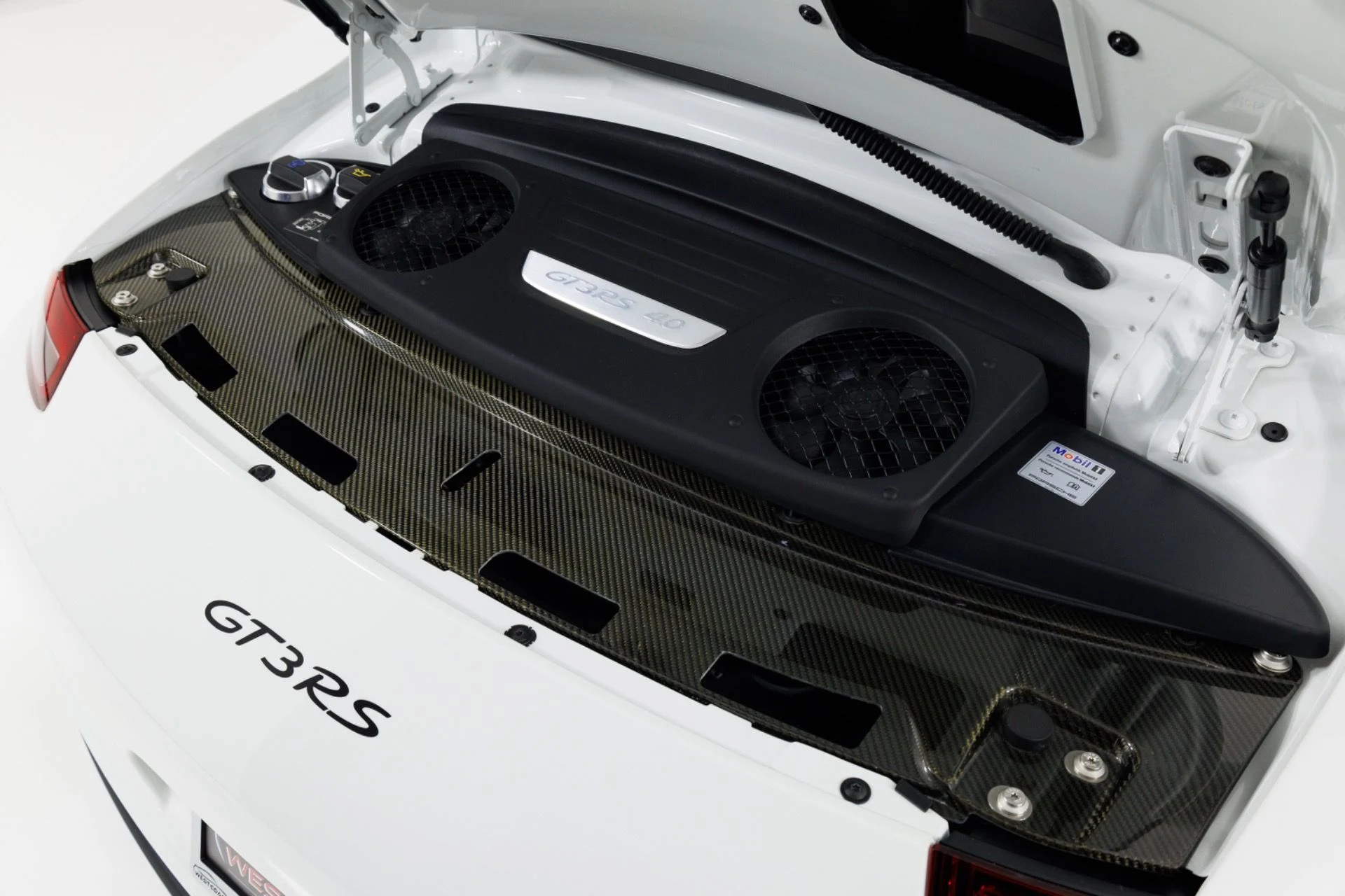 mph049_3177708703_Used_2016_Porsche_911_GT_3_RS_1775150690_d4b042d7ec