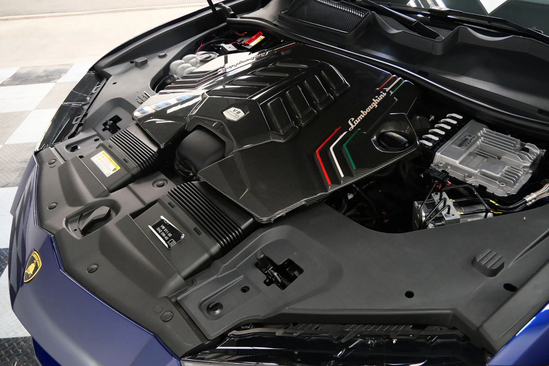 mph049_3198564561_Used_2022_Lamborghini_Urus_23_Inch_Wheels_Two_Tone_Interior_Bang_and_Olufsen_Audio_1775677581_63409f8699