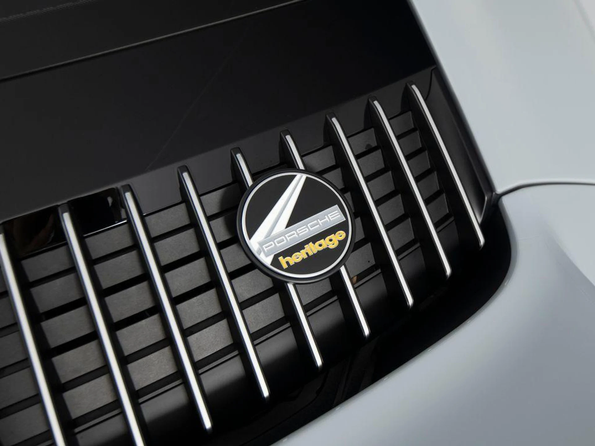 mph049_3202341766_V_Un5_VGV_6j3fq_W8_TC_7_Z_Kvav_Z_Xe_BU_0e972b5429