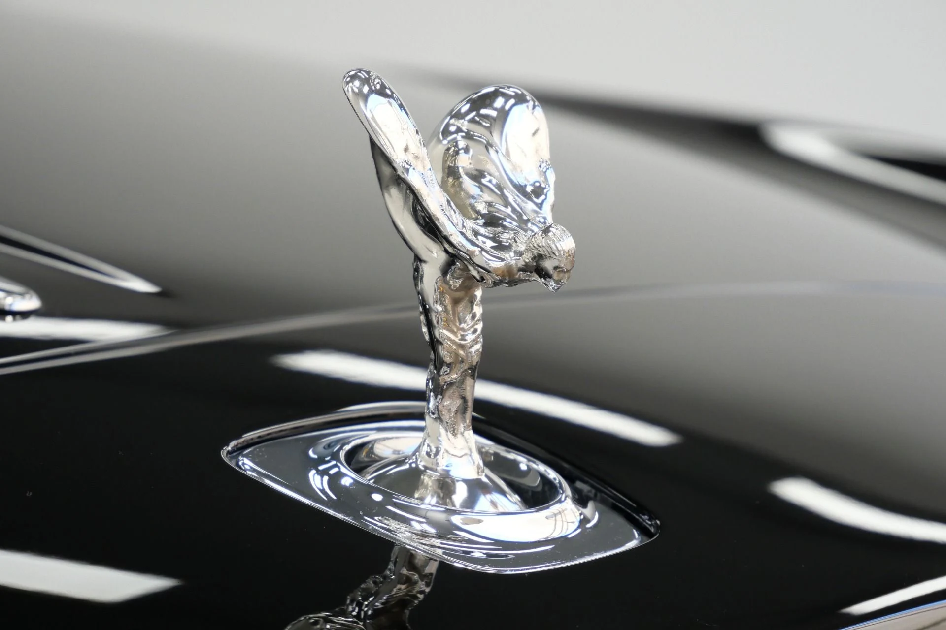 mph049_32075161_Used_2019_Rolls_Royce_Ghost_EWB_Long_Wheelbase_Model_430_K_MSRP_Low_Miles_1788191510_21fd741c5b
