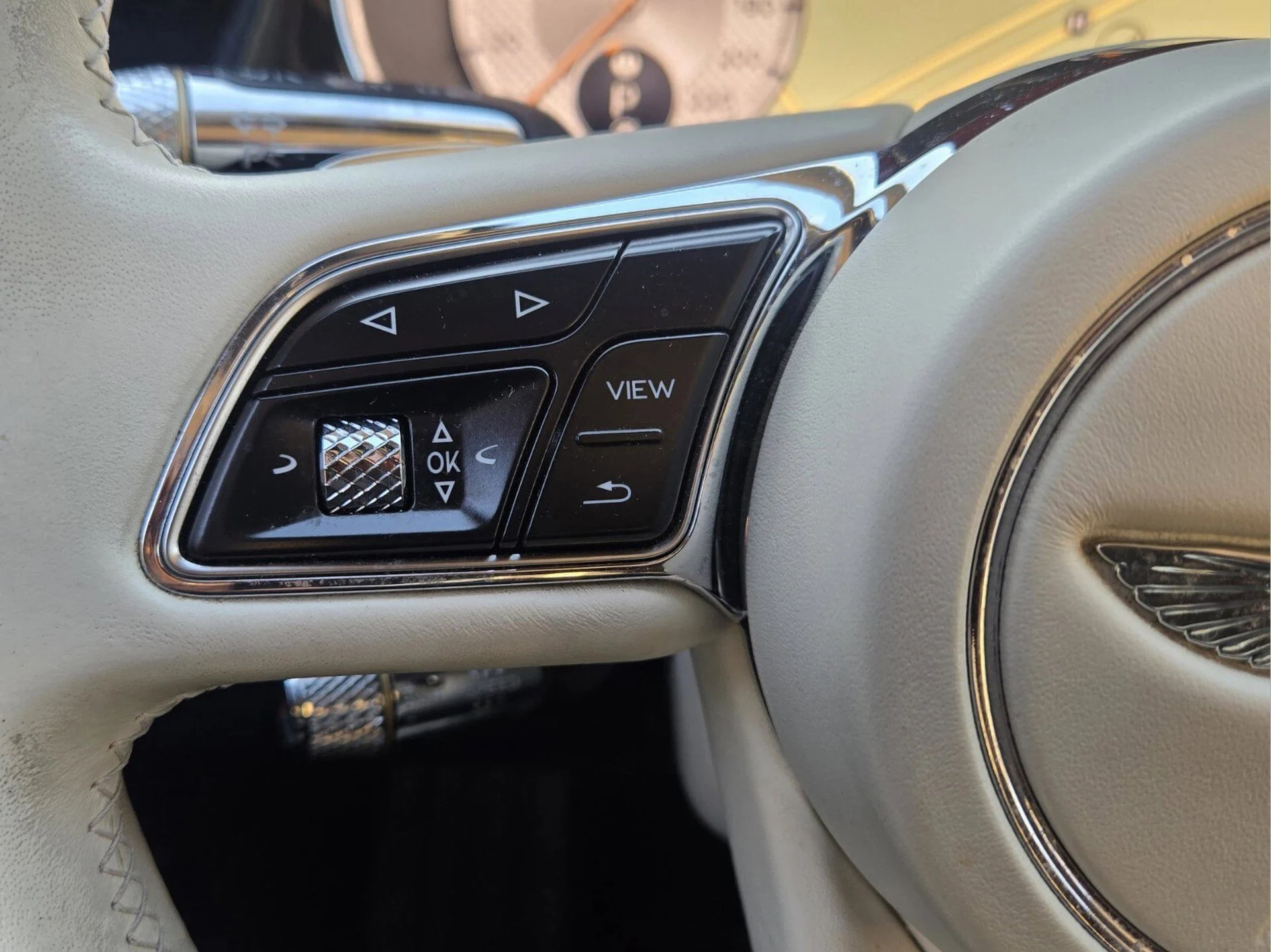 mph049_321847508_9bb164439bc8999d3fc142658019b3a7x_04c5258b20