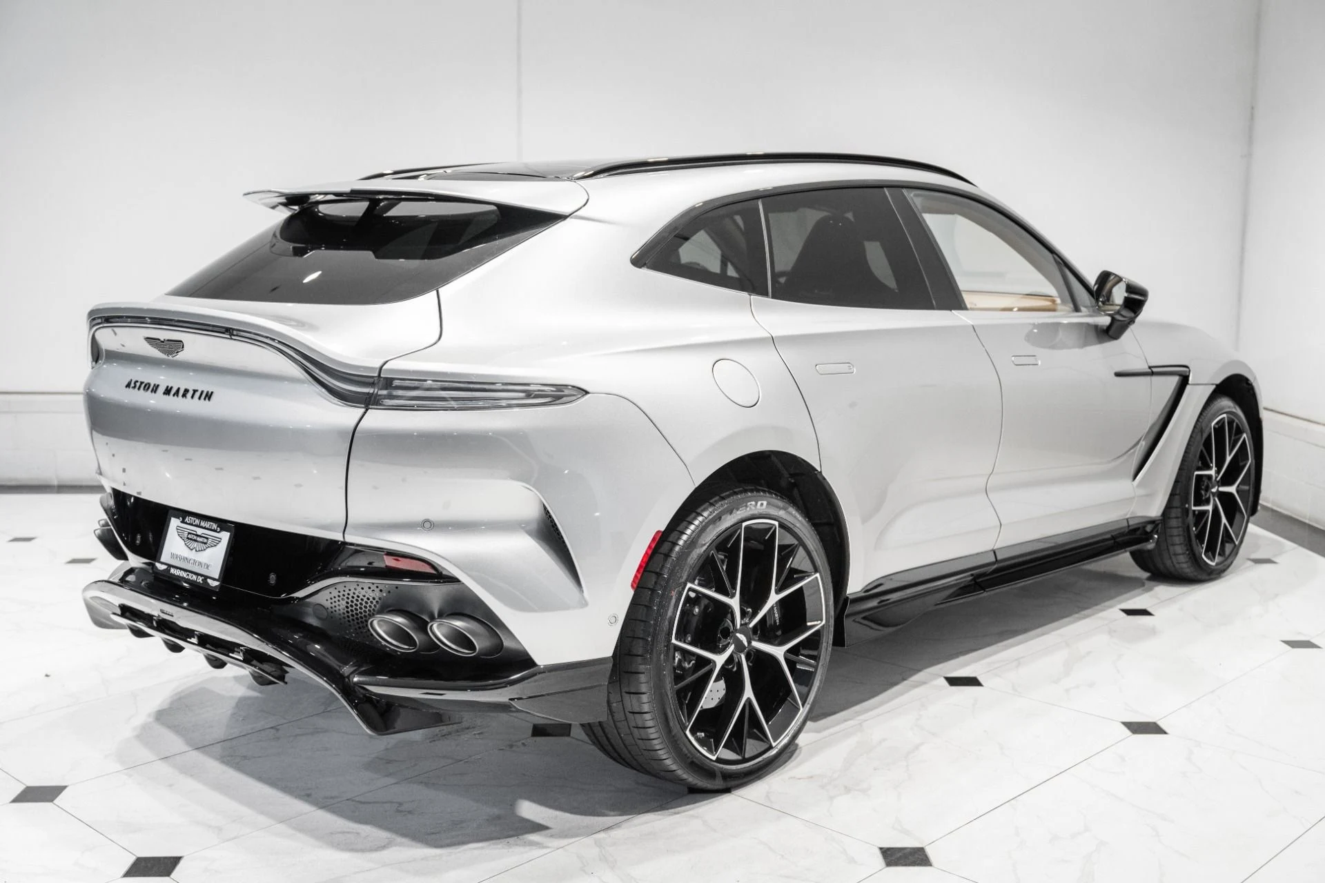 mph049_3252720811_New_2026_Aston_Martin_DBX_707_1786372165_6ff6843dd8