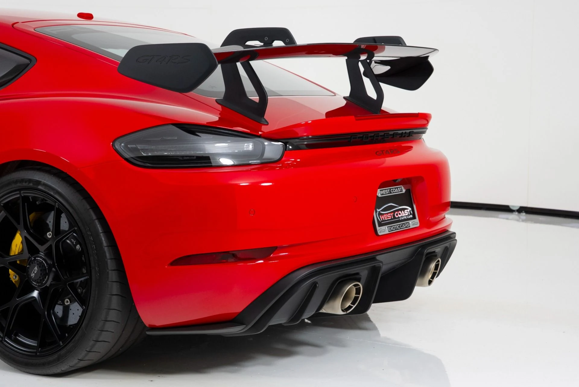 mph049_3261639210_Used_2024_Porsche_718_Cayman_GT_4_RS_1750205689_573df94fb7