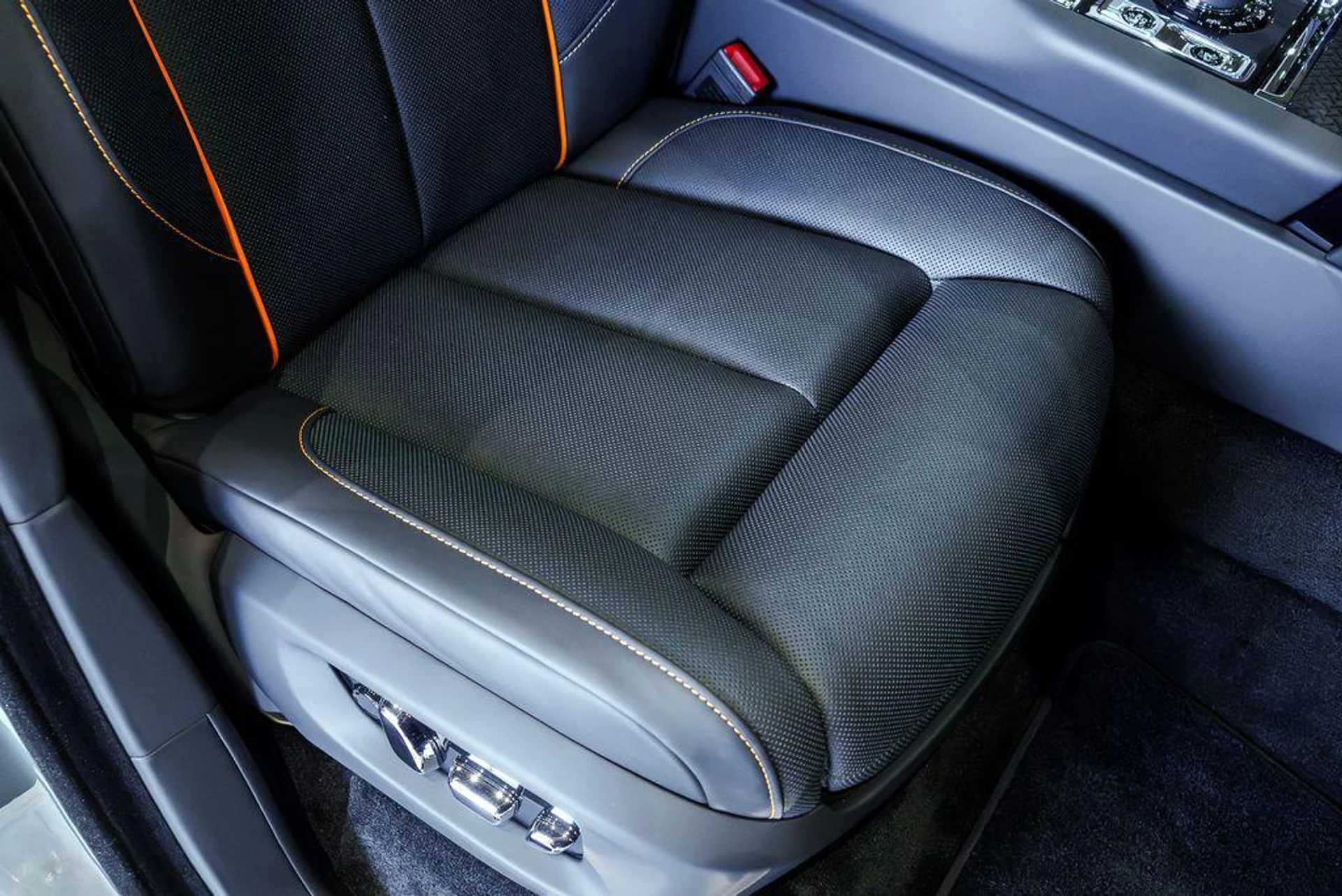 mph049_3267724006_h_B_Waisy_Q8c_Q_Tj_VJ_3_P_s_Zpe_Og_EU_2a4612e57f
