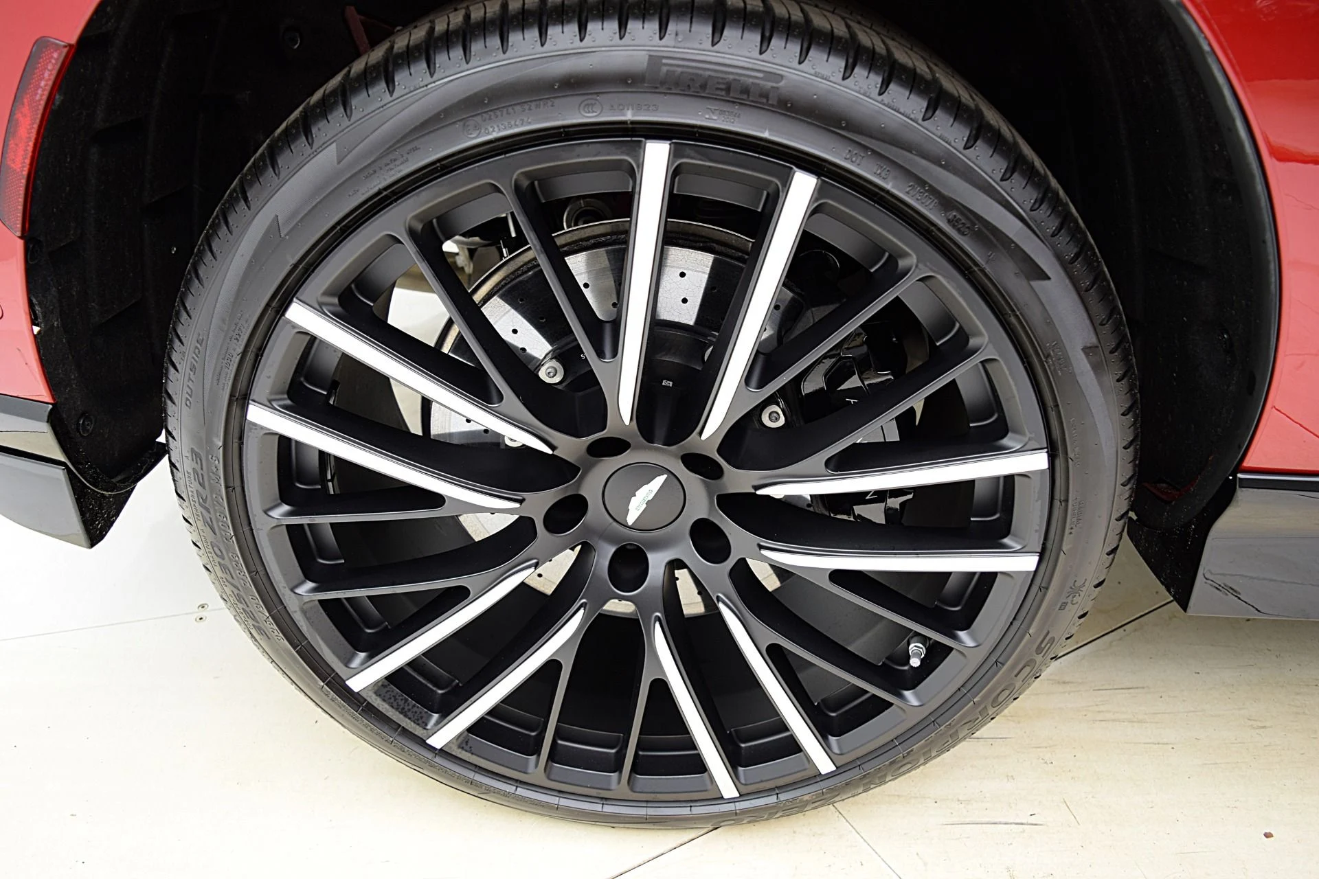 mph049_3270888405_Used_2023_Aston_Martin_DBX_707_96dfb7875c