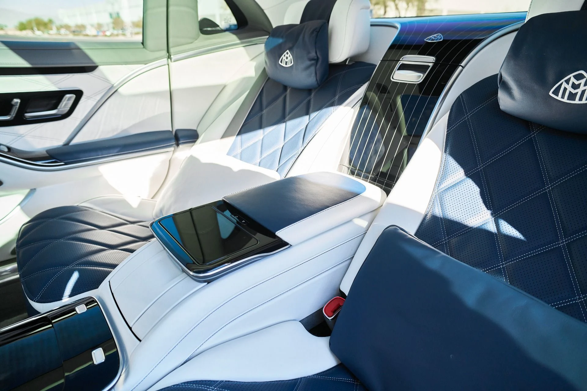 mph049_3282128411_Used_2024_Mercedes_Benz_S_Class_Maybach_S_680_1765936840_8f983c00f8