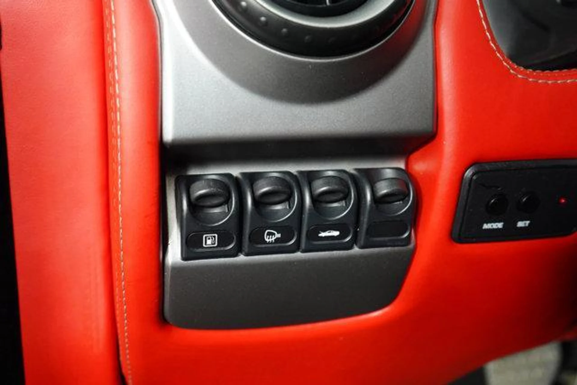 mph049_330290381_W_Oe_VT_0ji86pvd_I_Pk_U2_Z0_Pe_h_OJ_8_7e3a8955f7