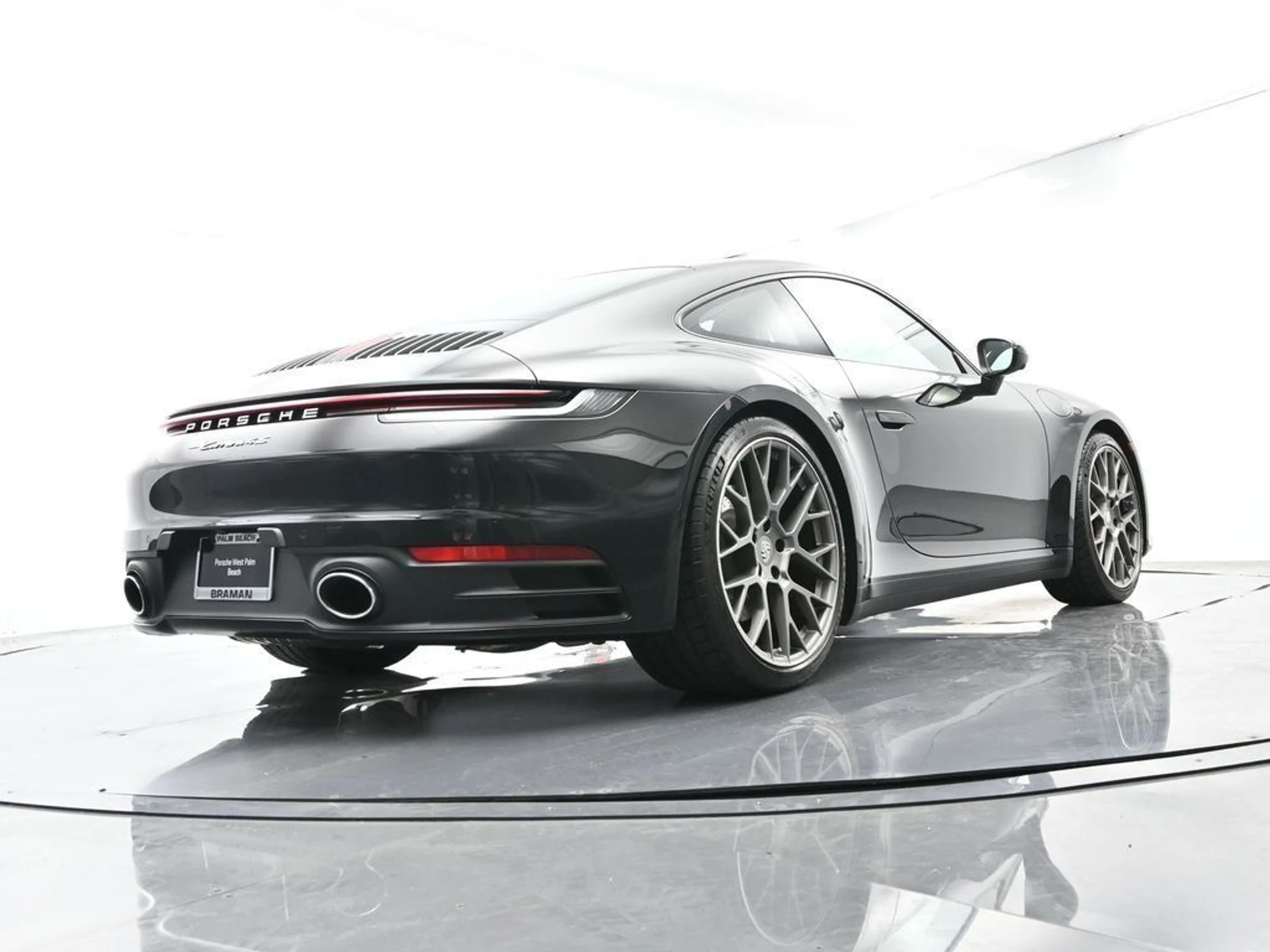 mph049_3314565781_61156a2516b88a468af16c3f444b1997_a27e35c269