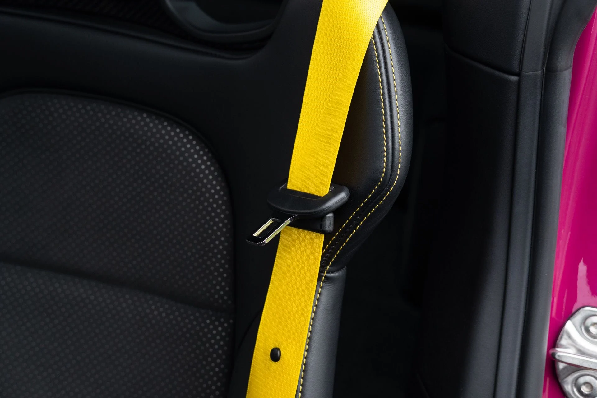 mph049_3327170071_Used_2024_Porsche_911_GT_3_1776966322_33a6007508