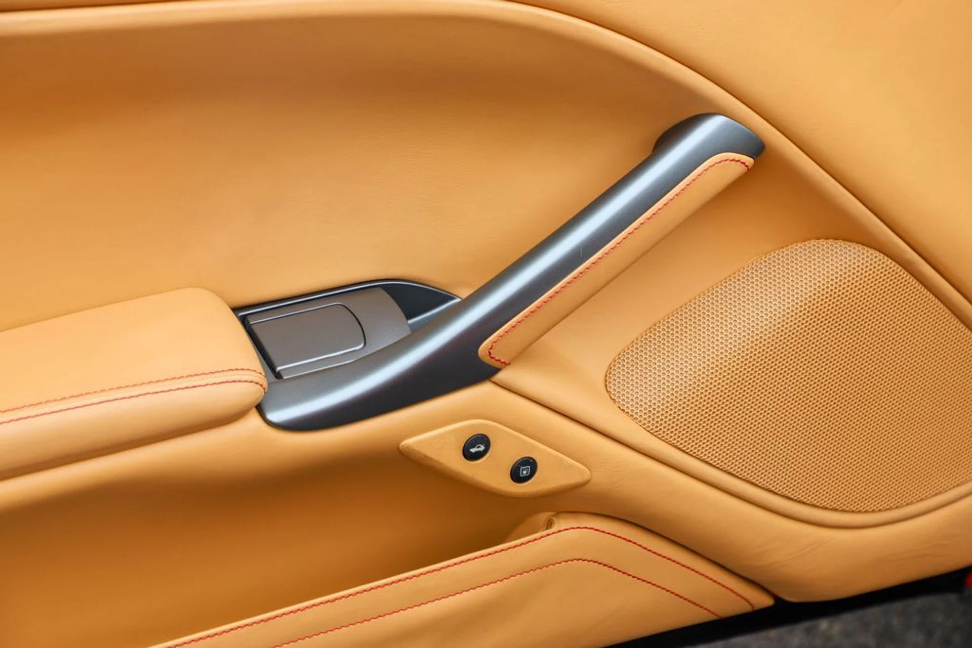 mph049_3330006865_c1b557cbf8a4545163727e9e3a878268_88c8c64172