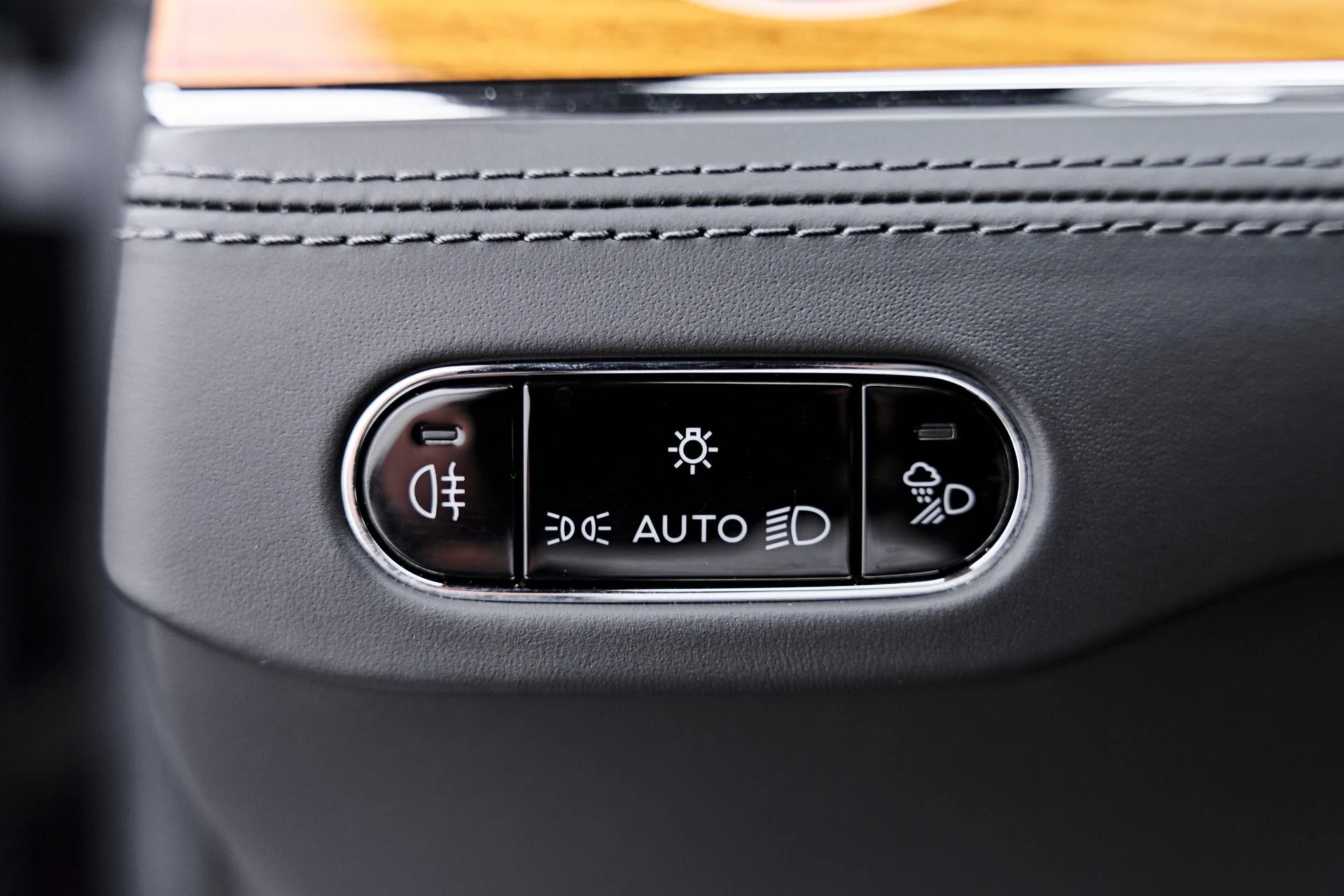 mph049_3359226770_Used_2020_Bentley_Continental_GT_V8_1790210788_b6c60711bf