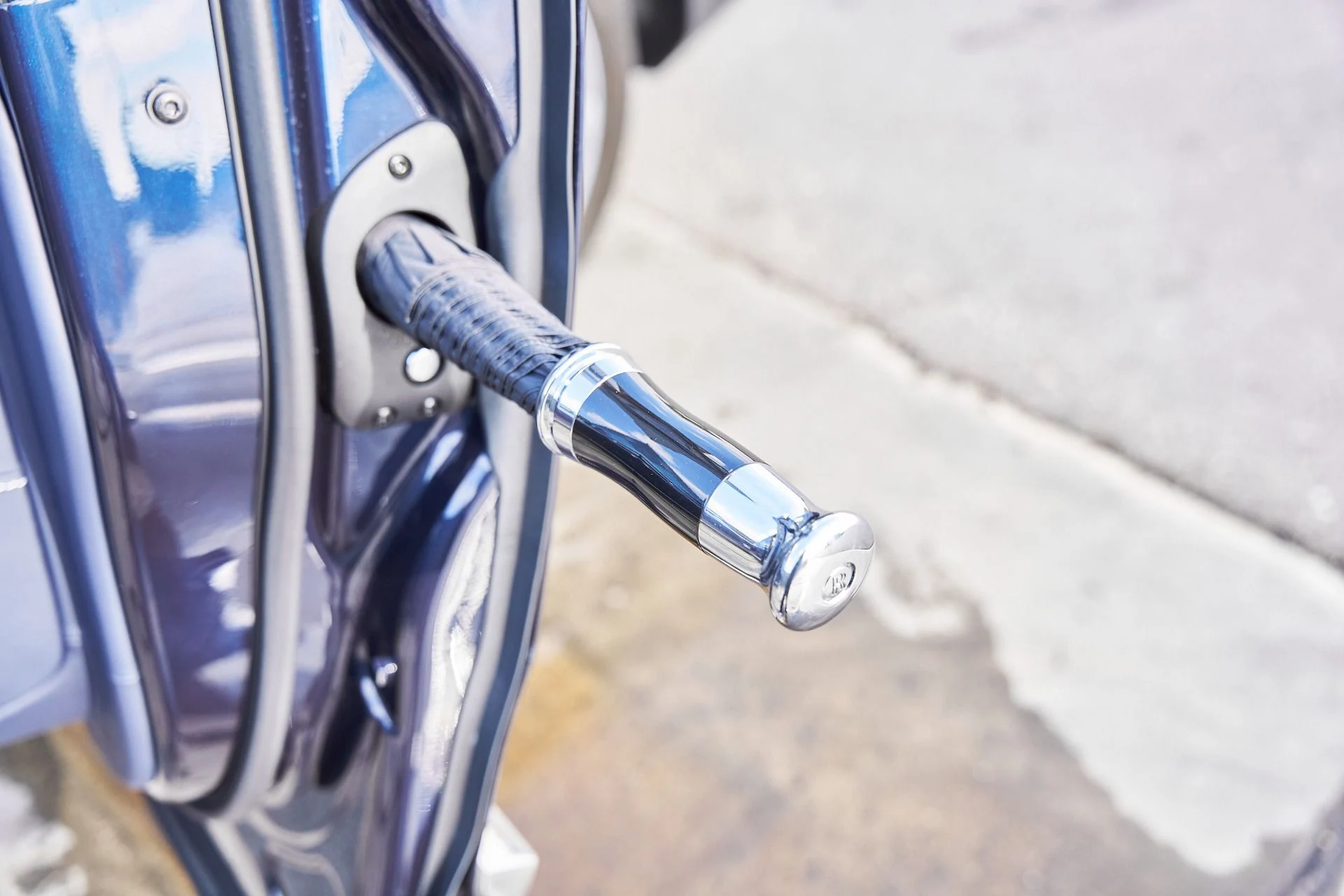 mph049_3364110530_Used_2022_Rolls_Royce_Cullinan_Base_1767400122_68bc4afcc5