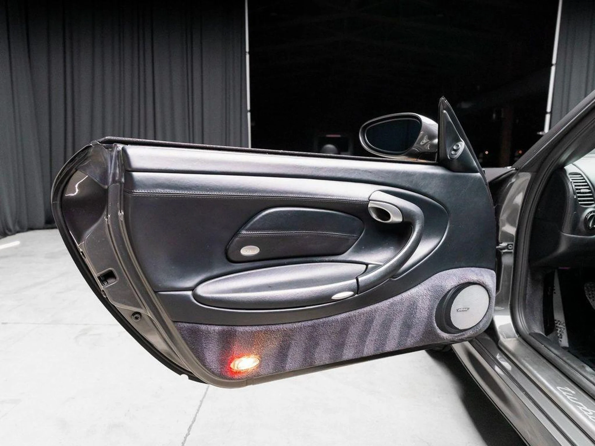 mph049_3378292781_ua_0h_Yp_Zew_UC_7_R_Mant_Le_Md_Ie_Z3_Y_1f0775ef37