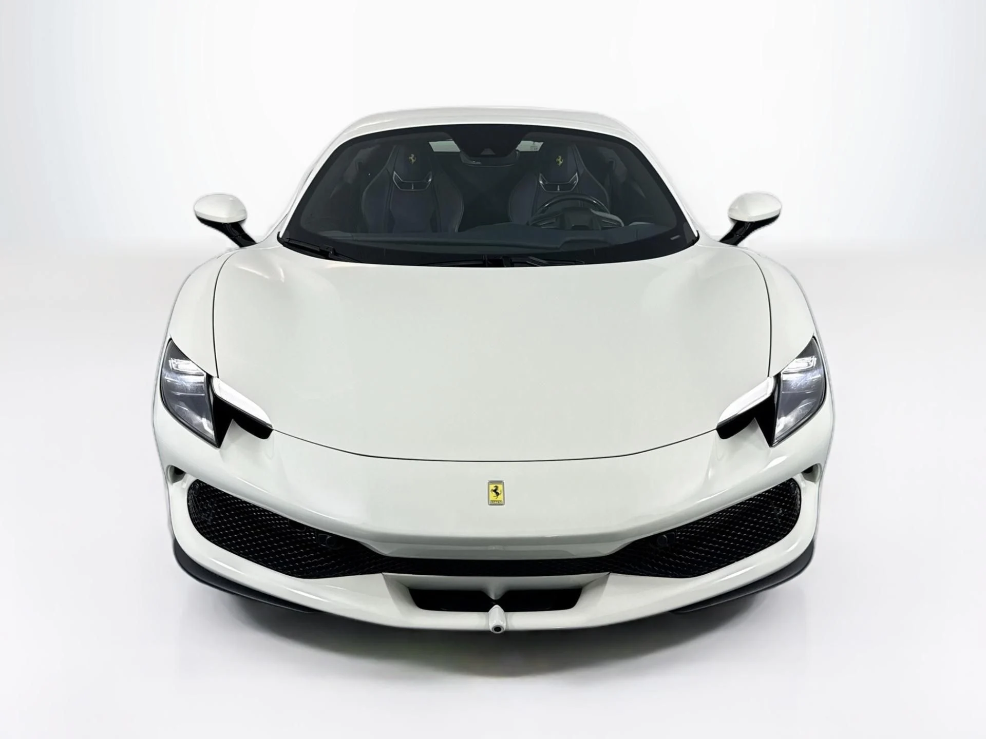 mph049_3378630437_Used_2025_Ferrari_296_GTS_1786124848_3b2ddf9d74