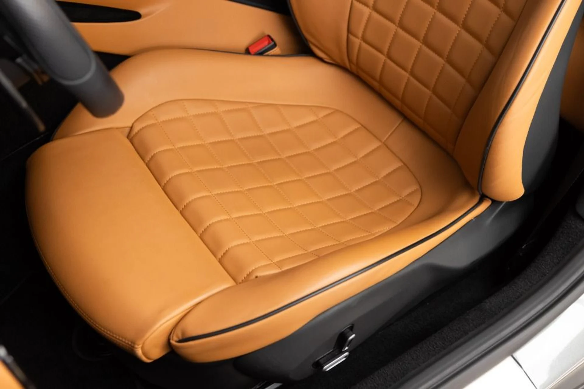 mph049_3379894535_Used_2023_Ferrari_Roma_495f198574